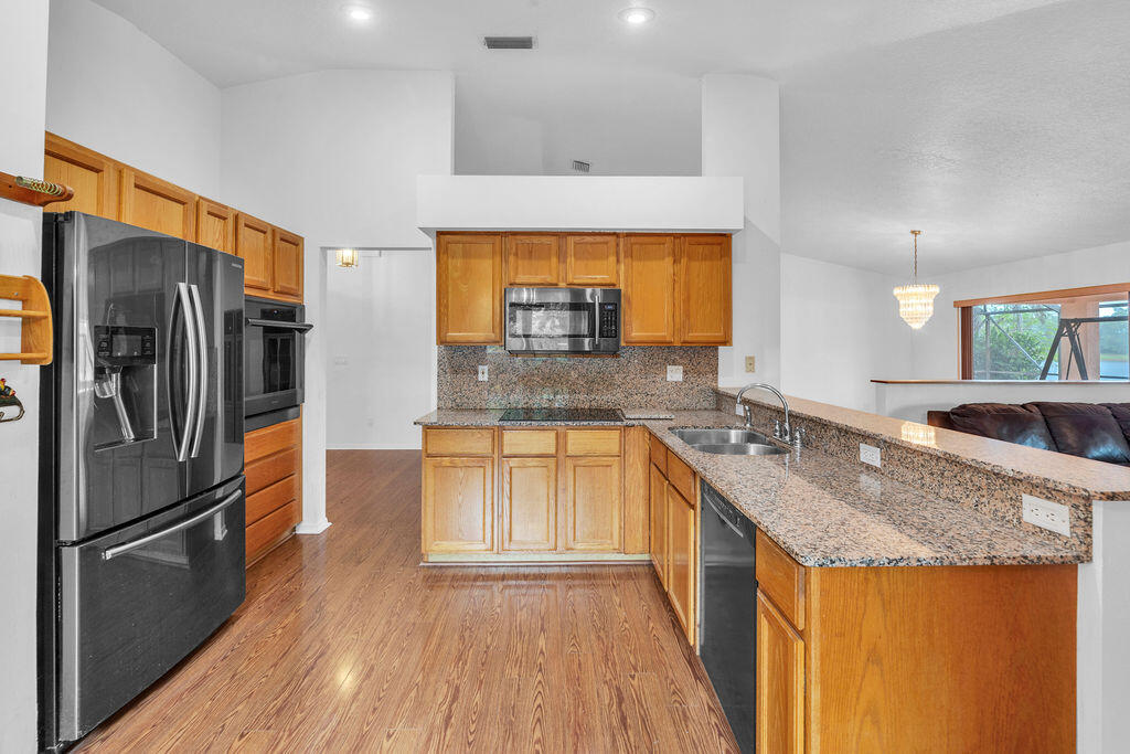 3373 SE East Snow Road