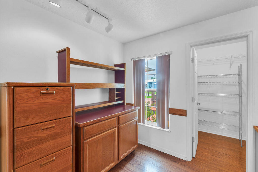 3373 SE East Snow Road