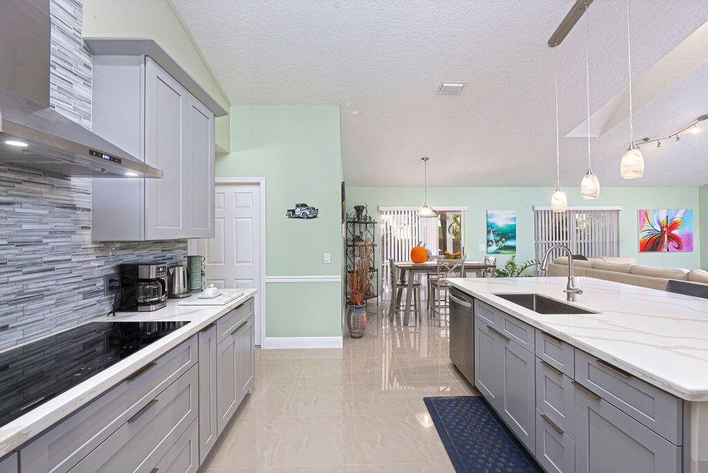 3362 SE East Snow Road