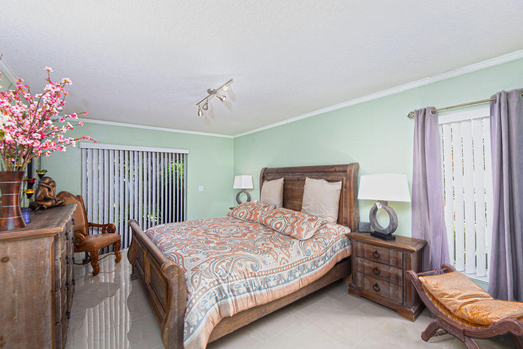 3362 SE East Snow Road