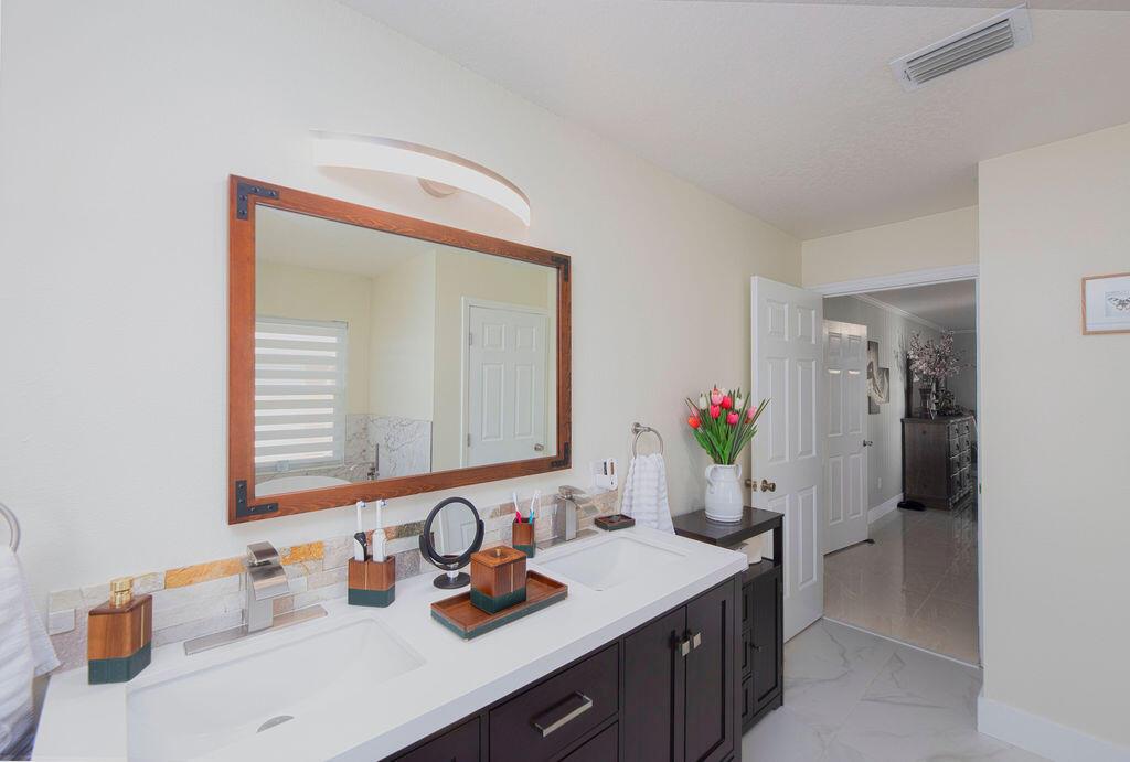 3362 SE East Snow Road