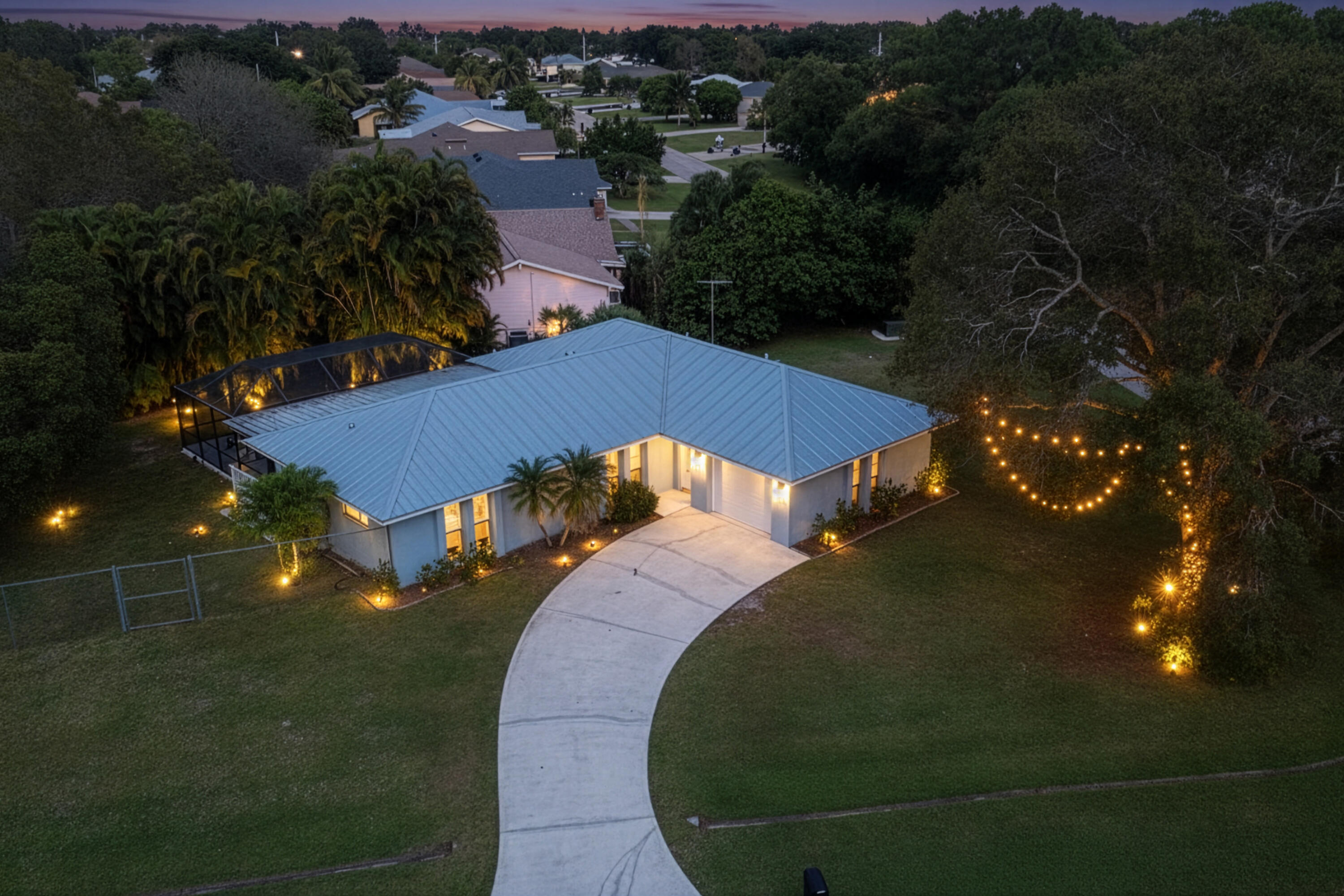 183 SW Airview Avenue