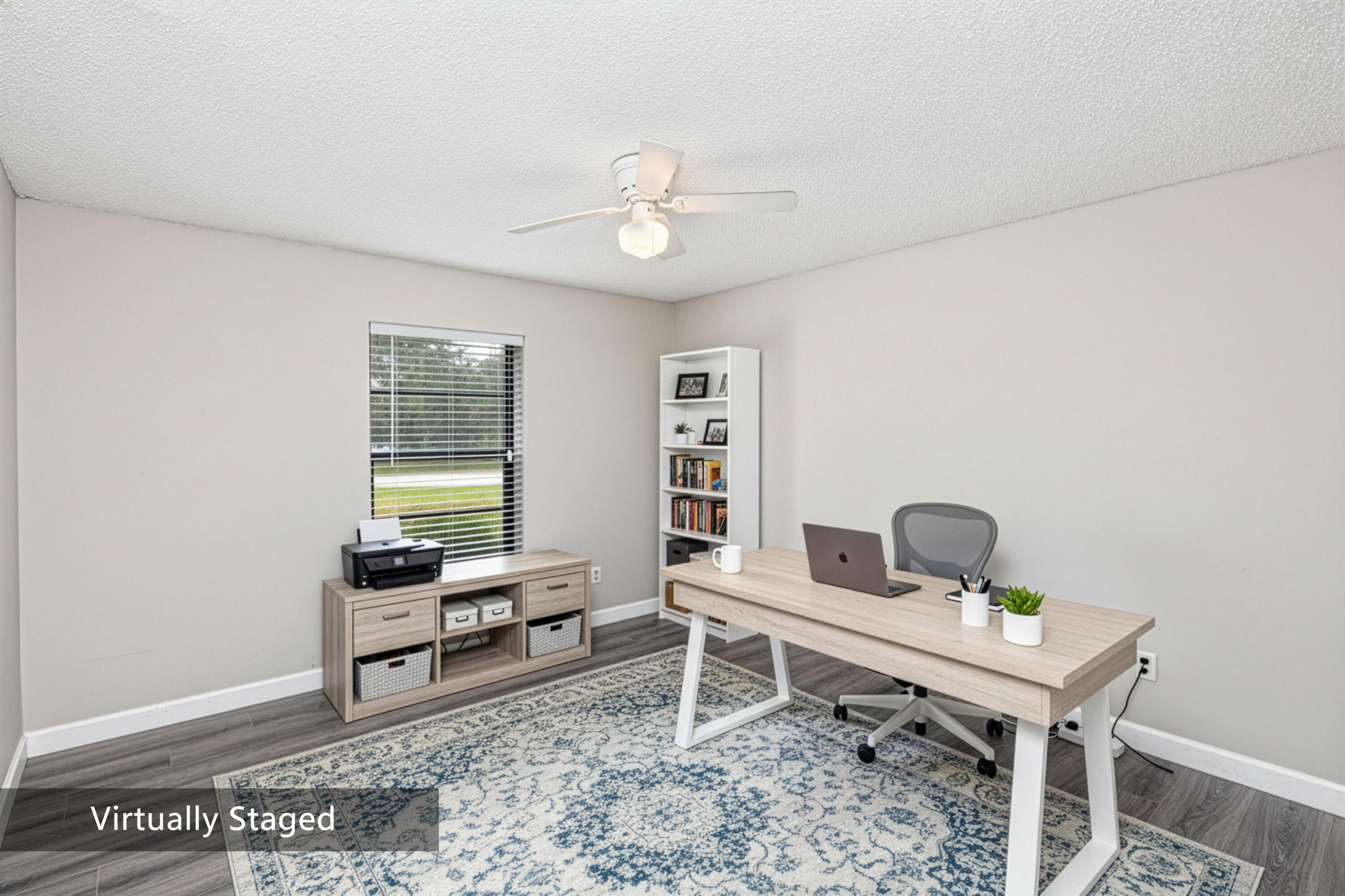 183 SW Airview Avenue