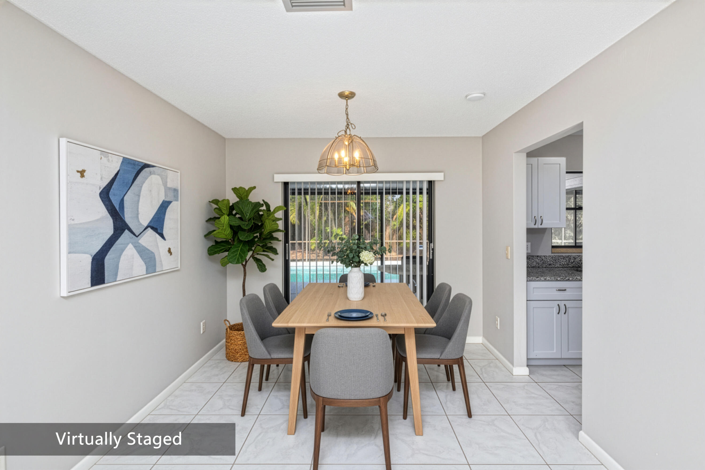 183 SW Airview Avenue