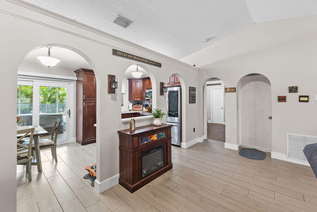 1838 SW Notre Dame Avenue, Port St. Lucie