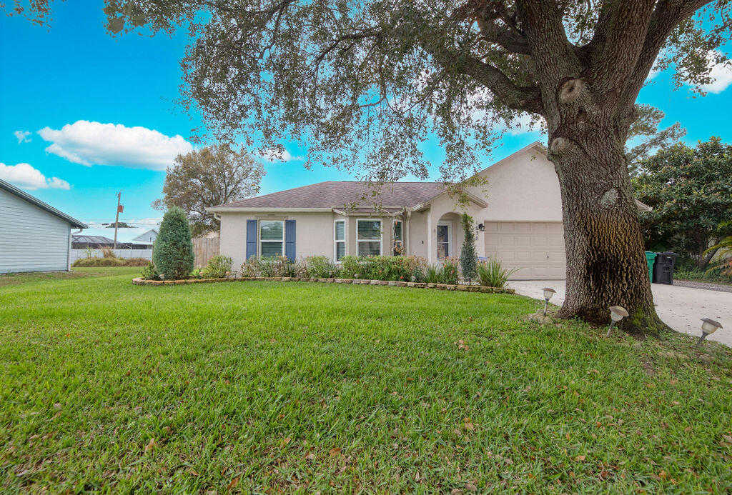 1838 SW Notre Dame Avenue, Port St. Lucie