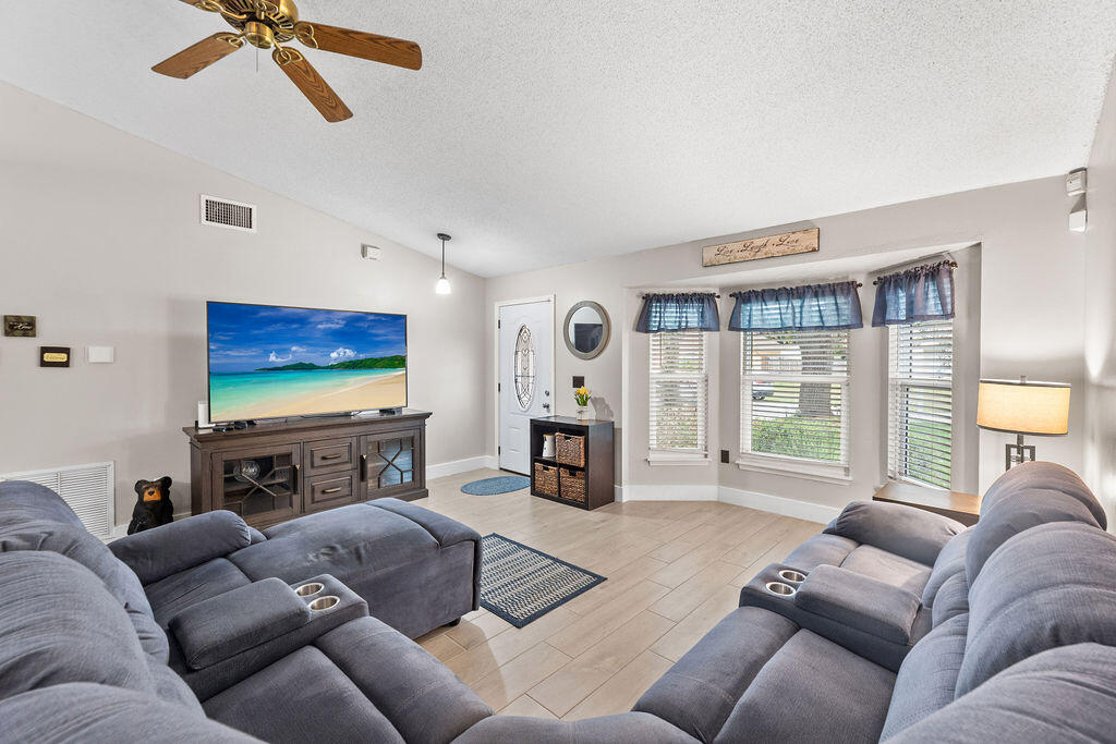 1838 SW Notre Dame Avenue, Port St. Lucie