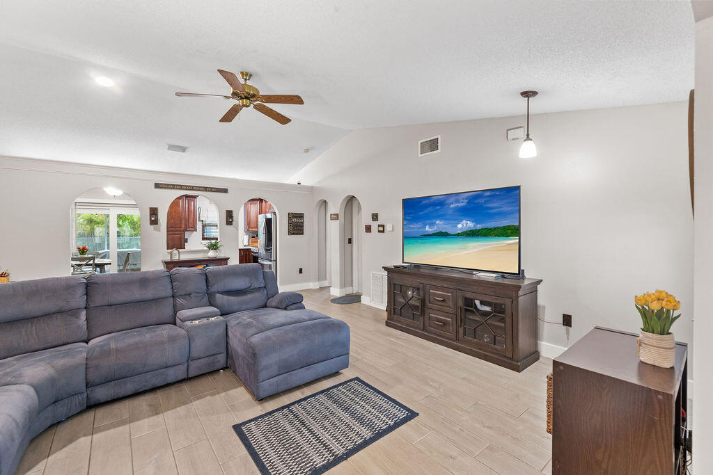 1838 SW Notre Dame Avenue, Port St. Lucie