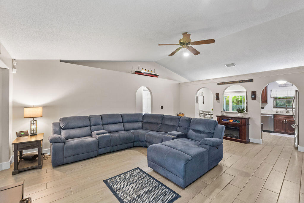 1838 SW Notre Dame Avenue, Port St. Lucie