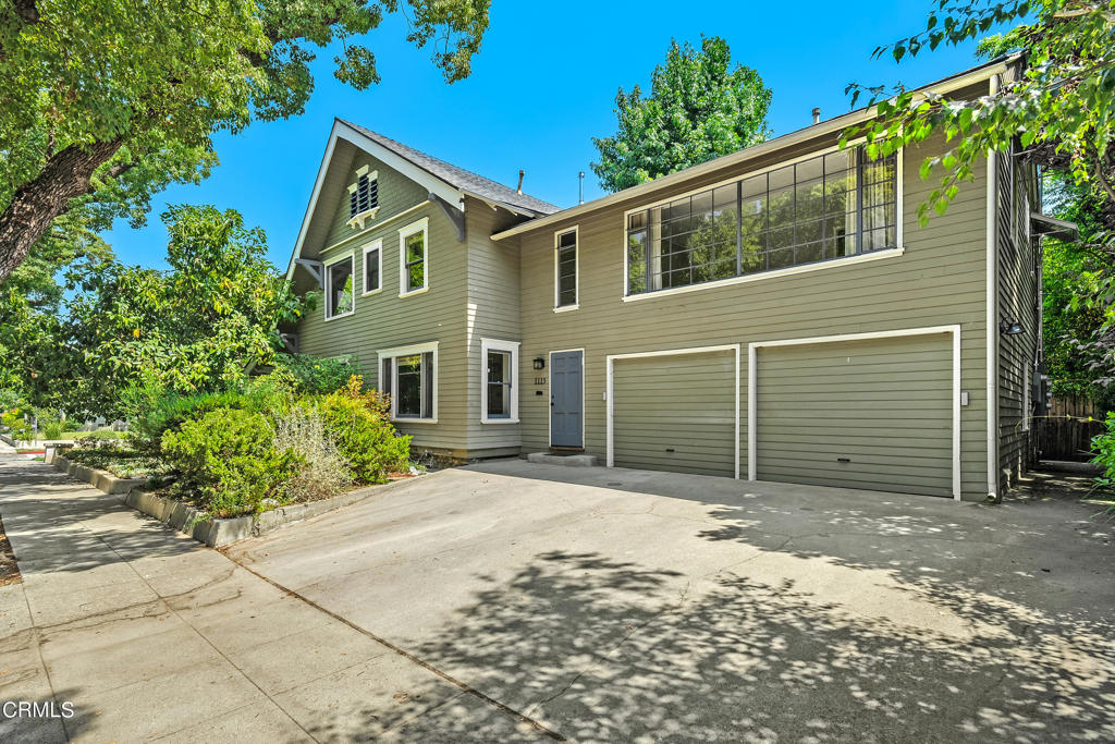 1115 Oxley Street