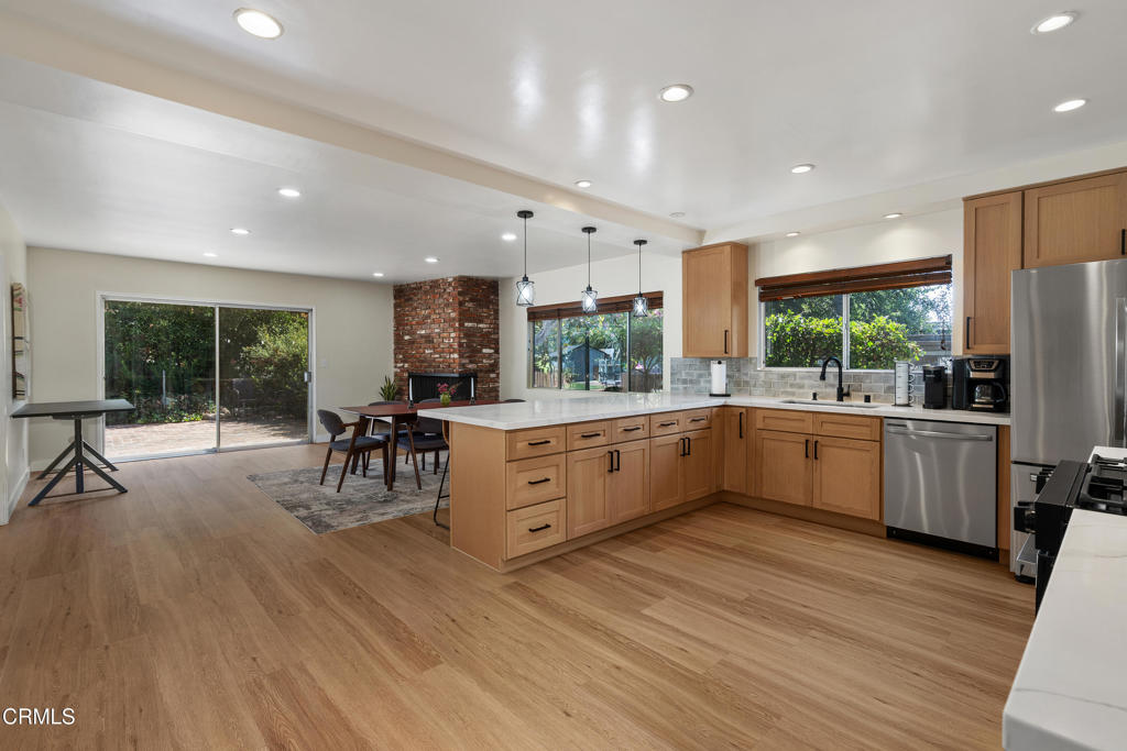 1930 Minoru Drive