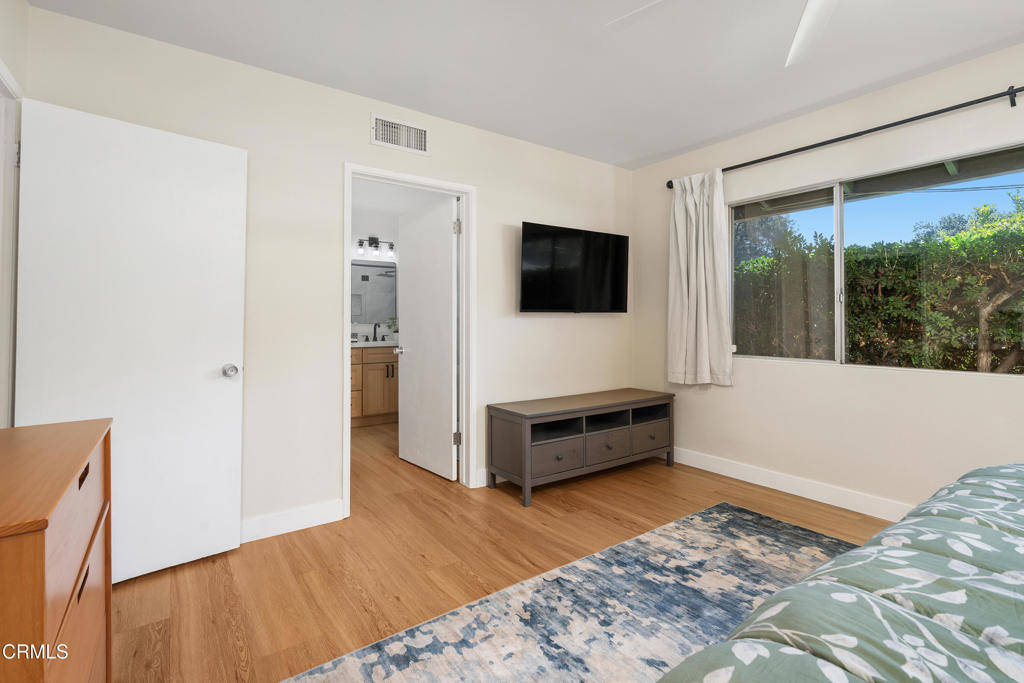 1930 Minoru Drive