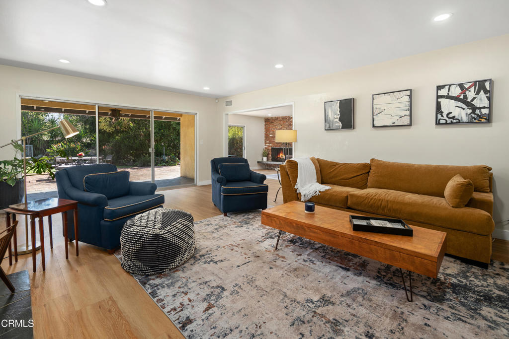 1930 Minoru Drive