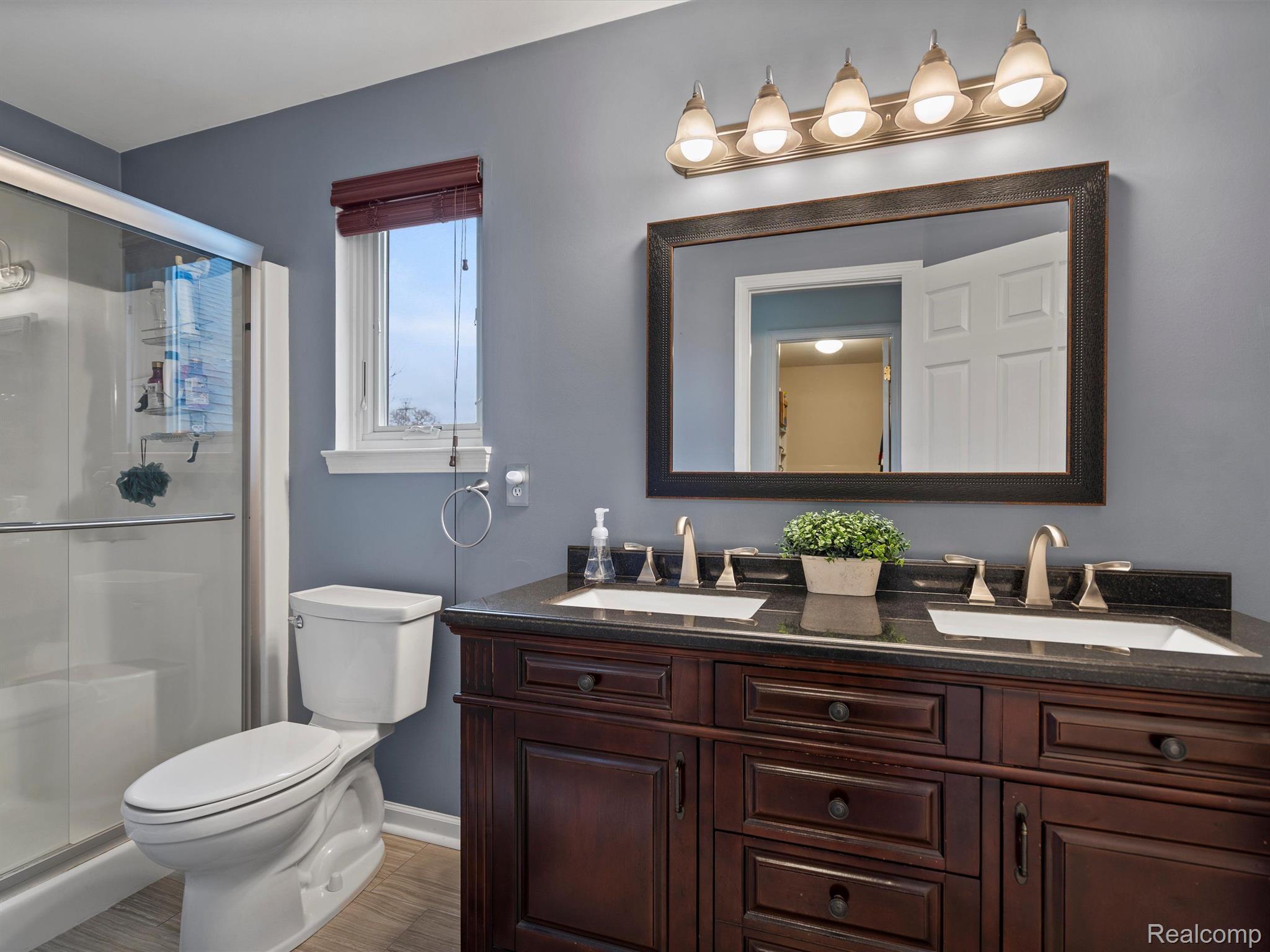 3584 BRIARBROOKE Lane