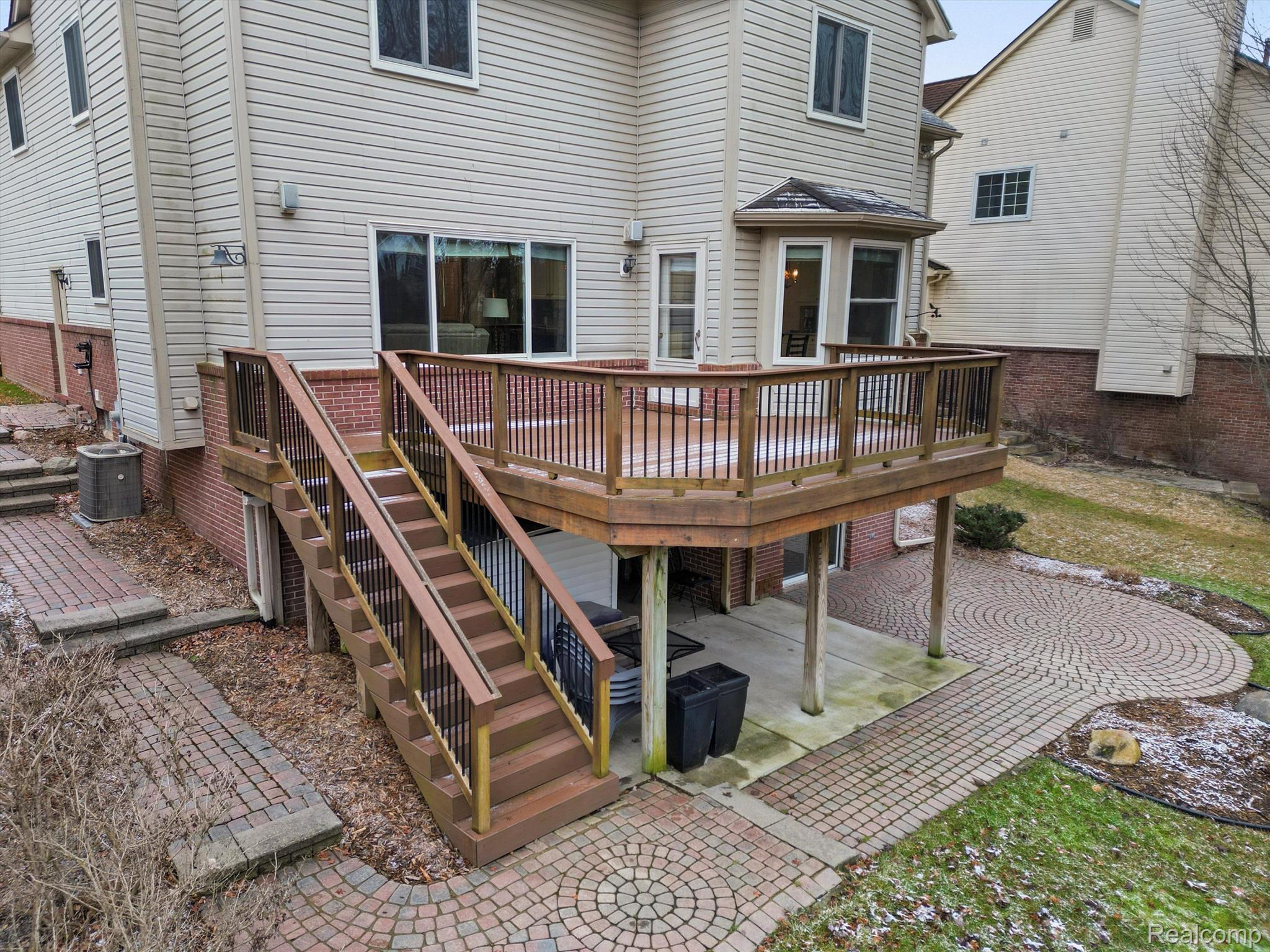 3584 BRIARBROOKE Lane