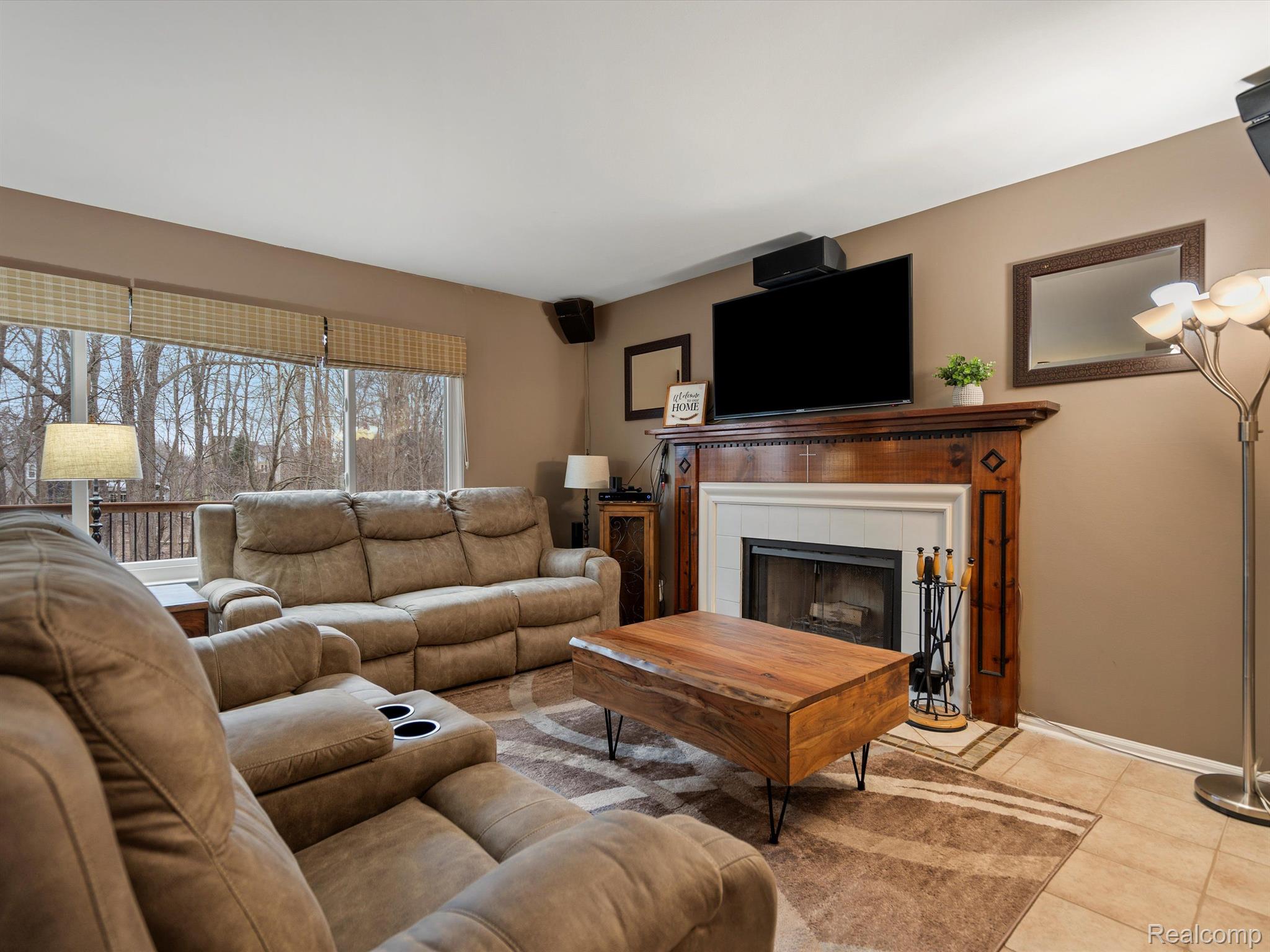 3584 BRIARBROOKE Lane