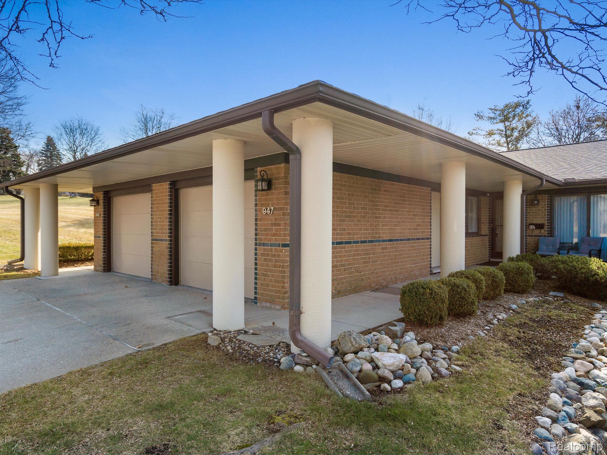 947 WEXFORD Way