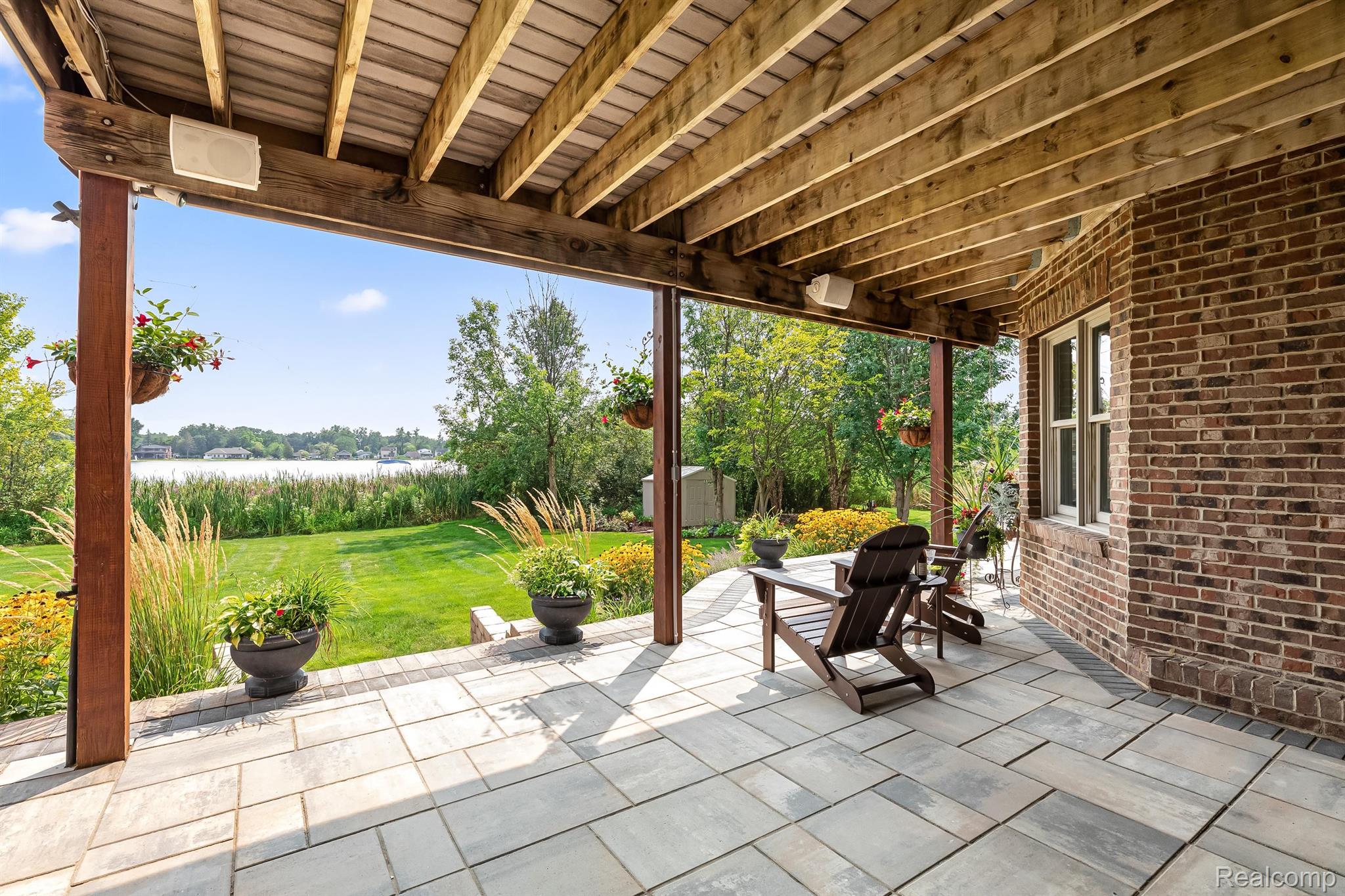 2087 CLIFFSIDE Drive