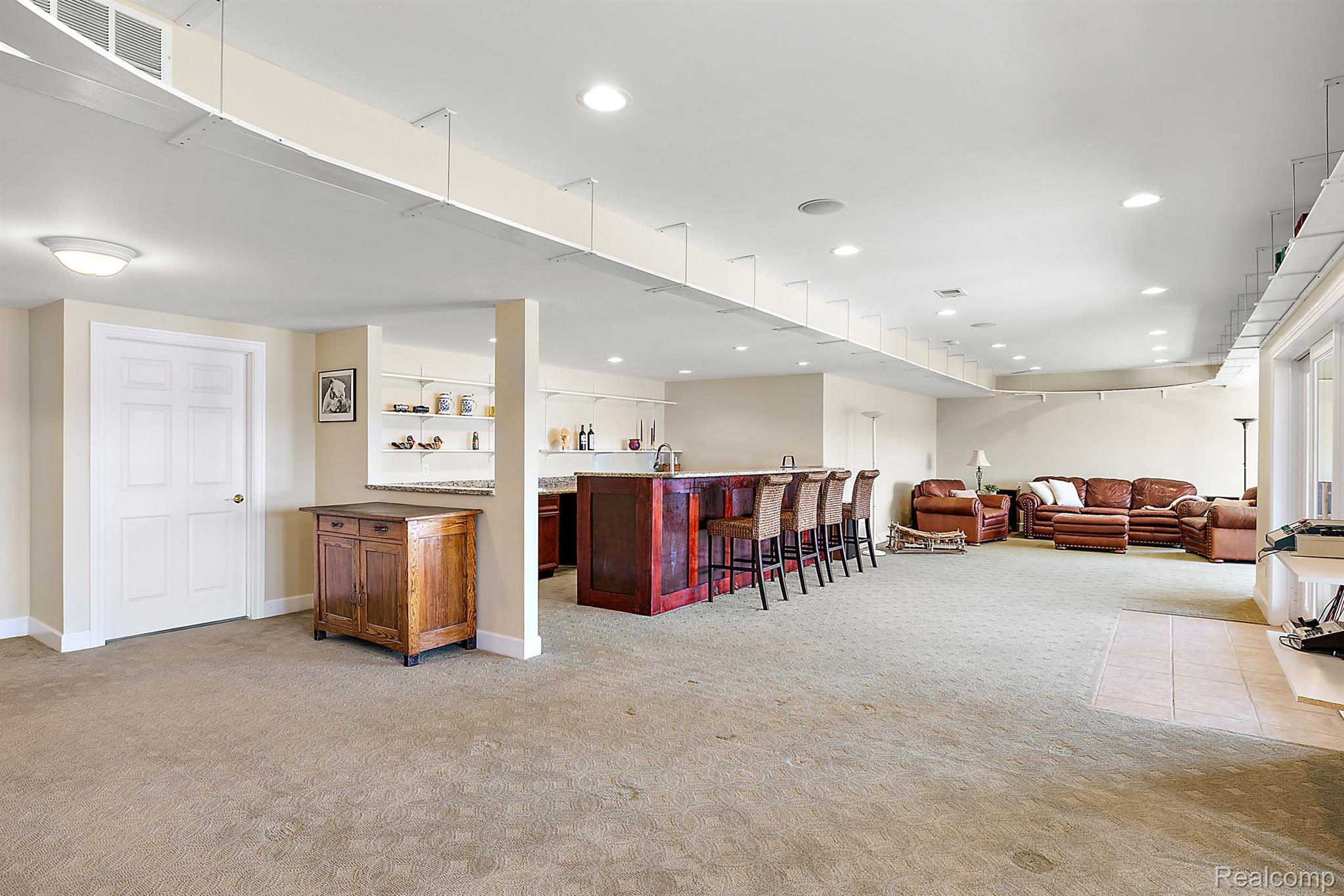 2087 CLIFFSIDE Drive