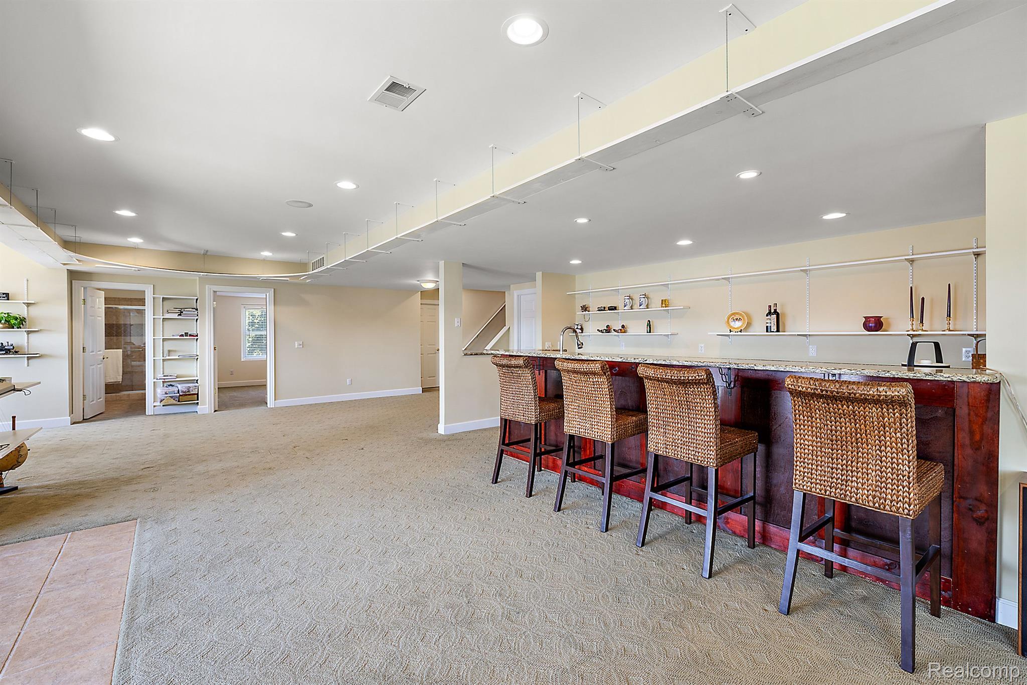 2087 CLIFFSIDE Drive