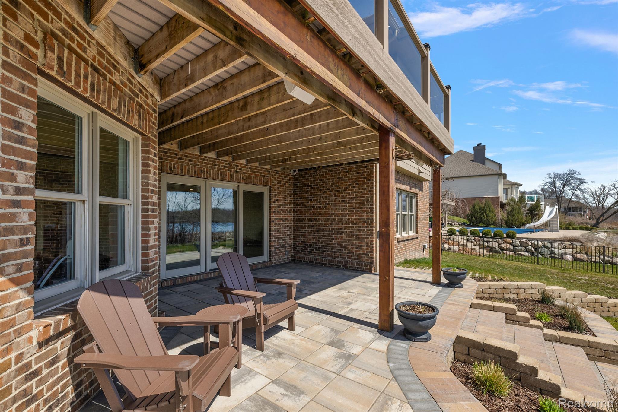 2087 CLIFFSIDE Drive