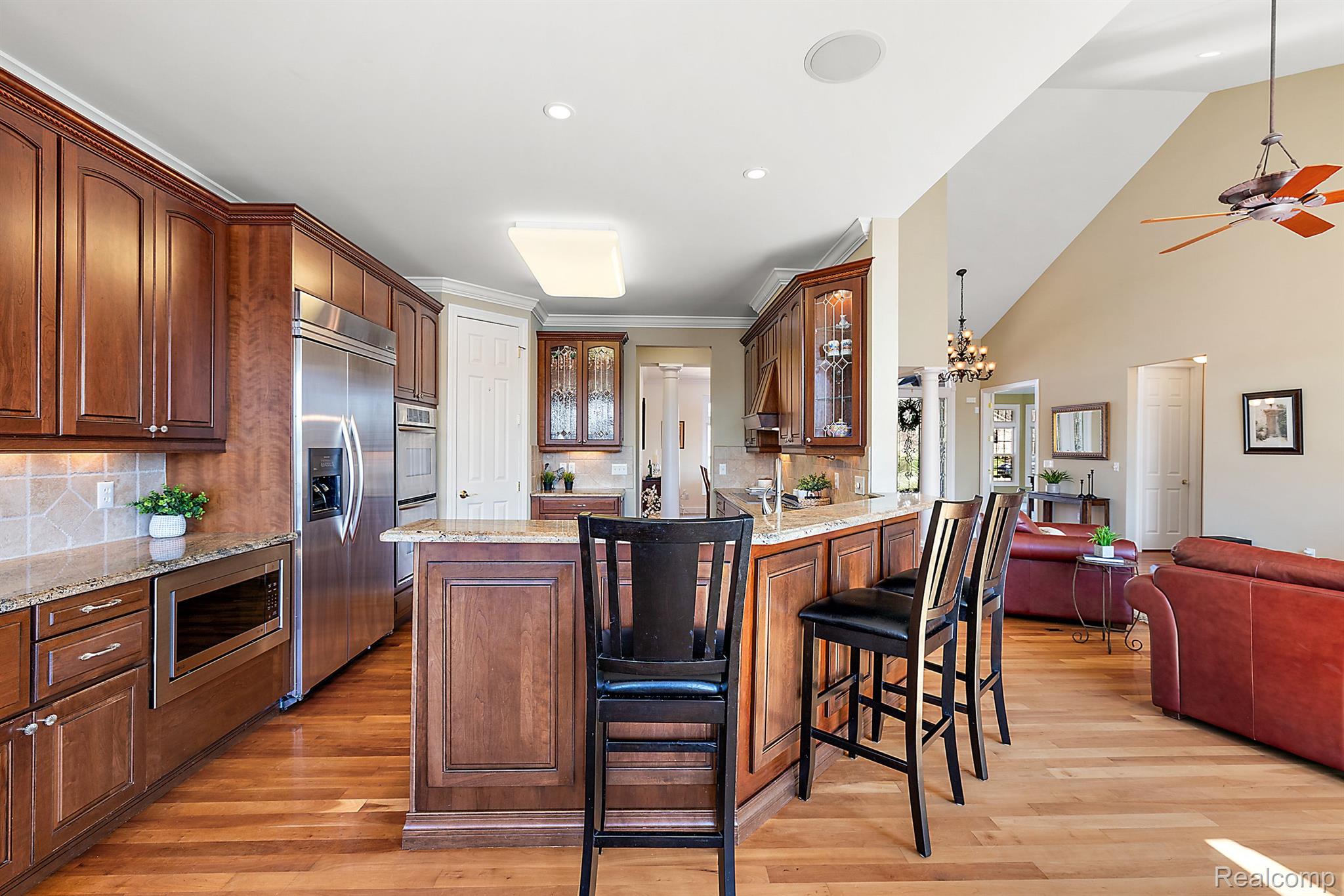 2087 CLIFFSIDE Drive