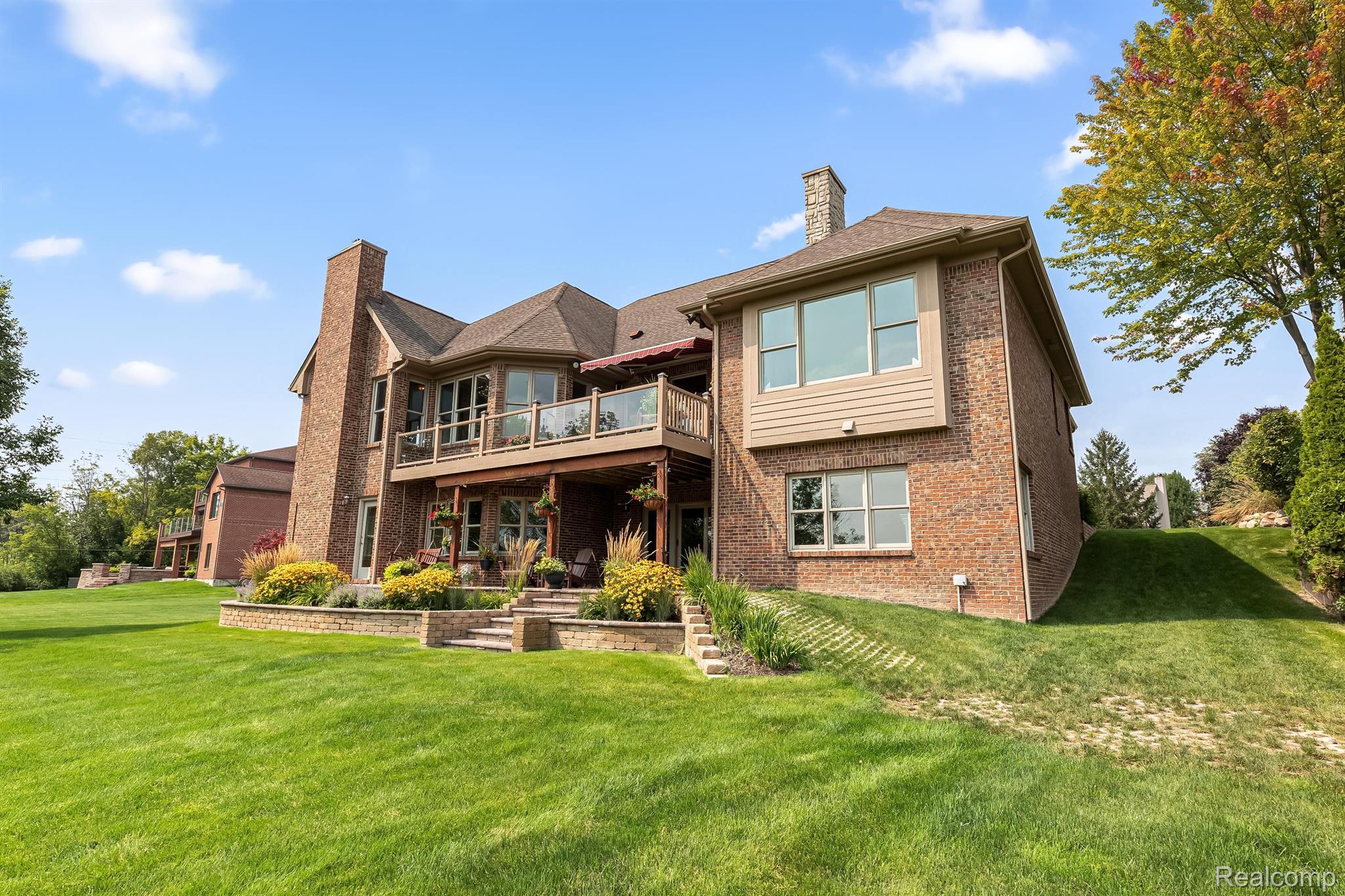 2087 CLIFFSIDE Drive