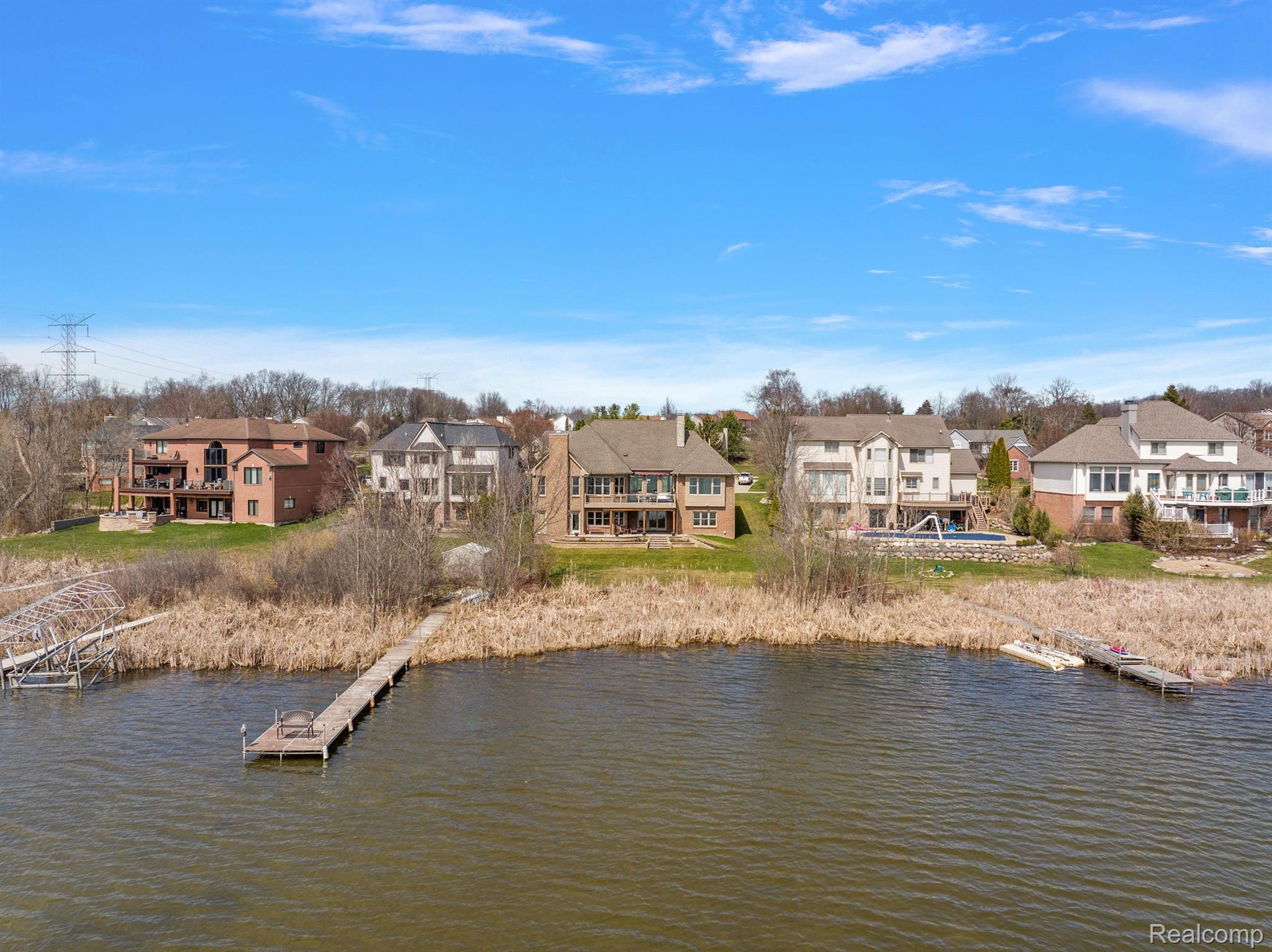 2087 CLIFFSIDE Drive