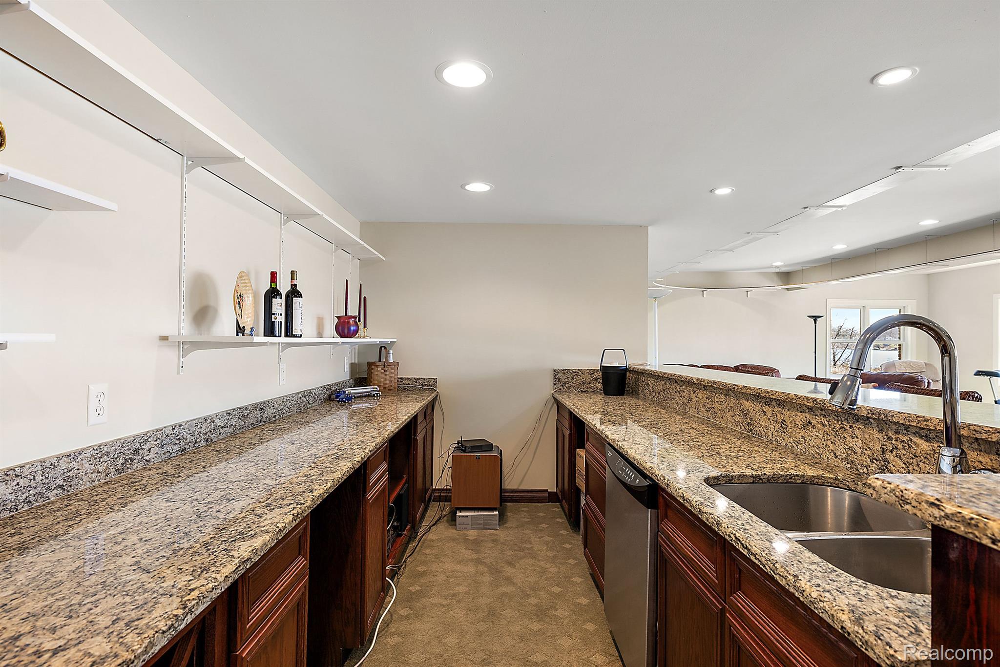 2087 CLIFFSIDE Drive