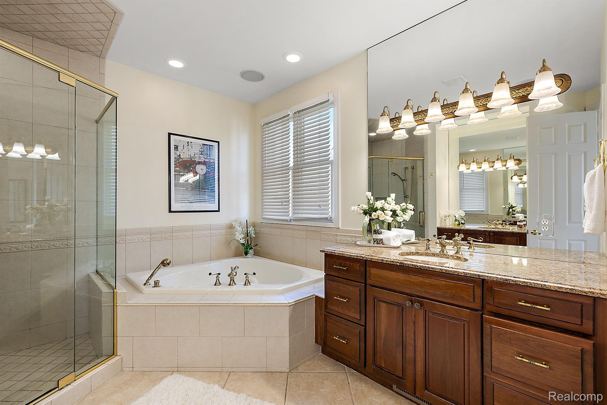 2087 CLIFFSIDE Drive