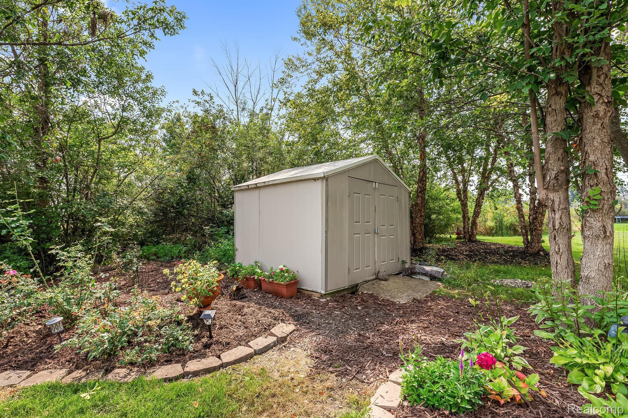 2087 CLIFFSIDE Drive