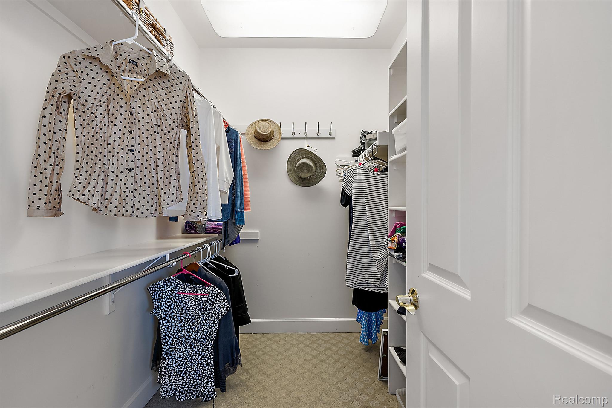 2087 CLIFFSIDE Drive