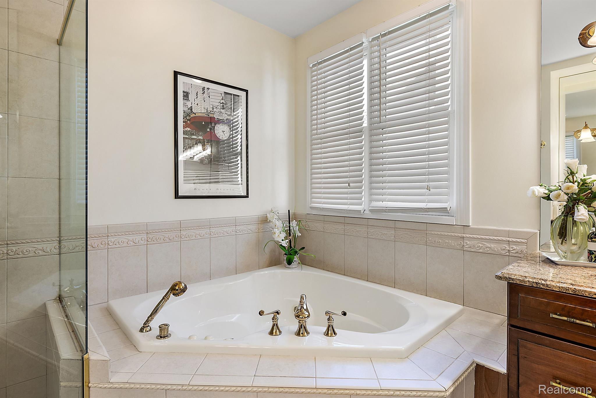 2087 CLIFFSIDE Drive