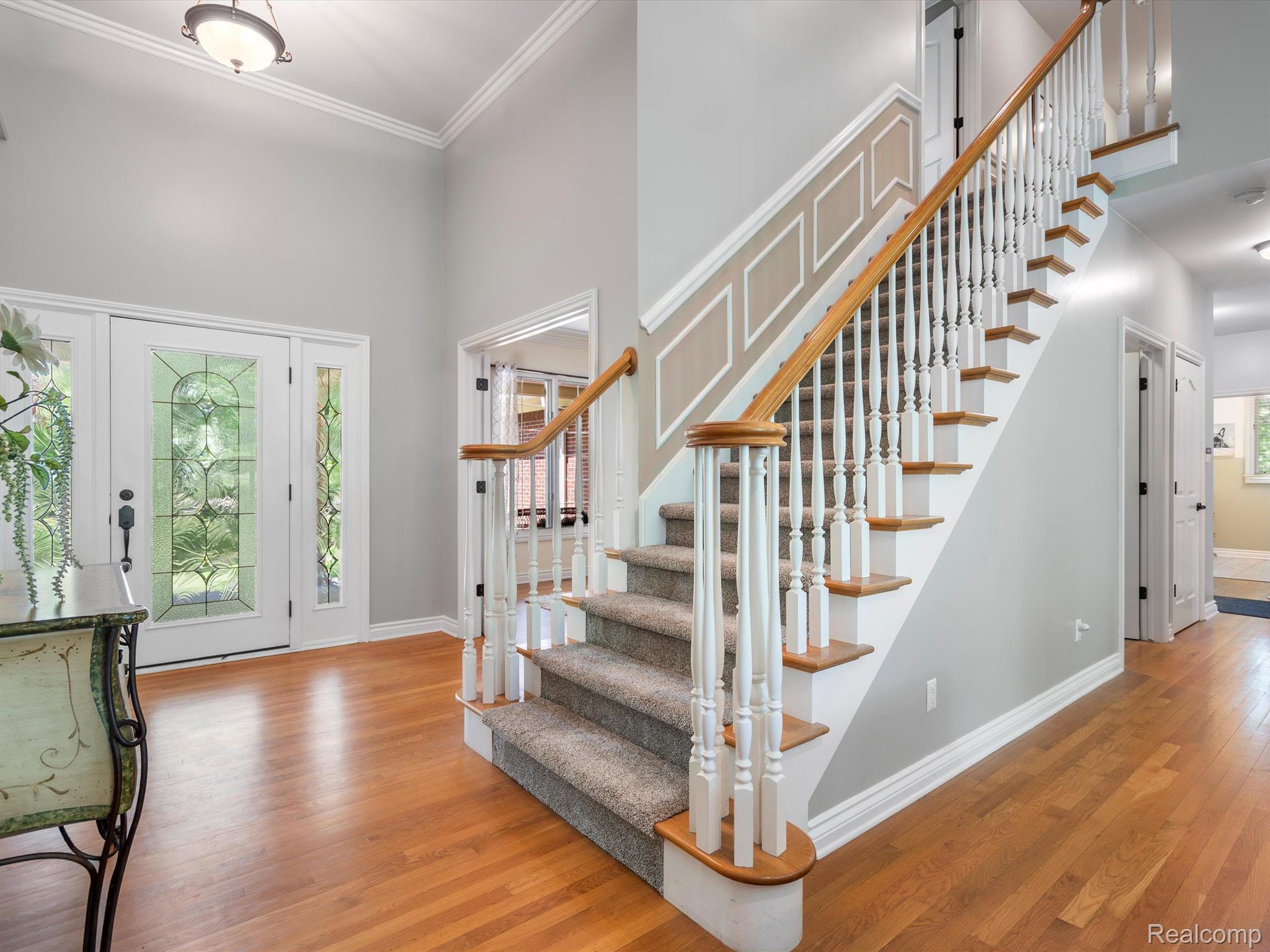 1331 Avon Circle W