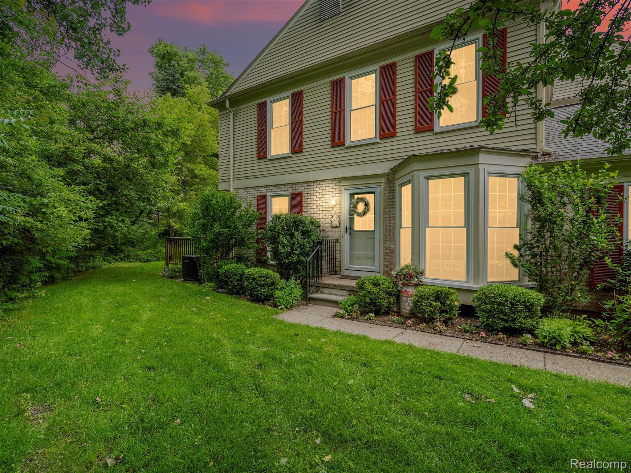 1233 CANDLESTICK Lane