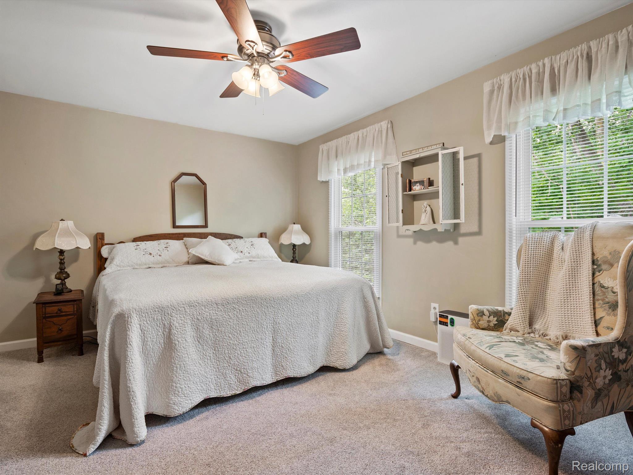 1233 CANDLESTICK Lane