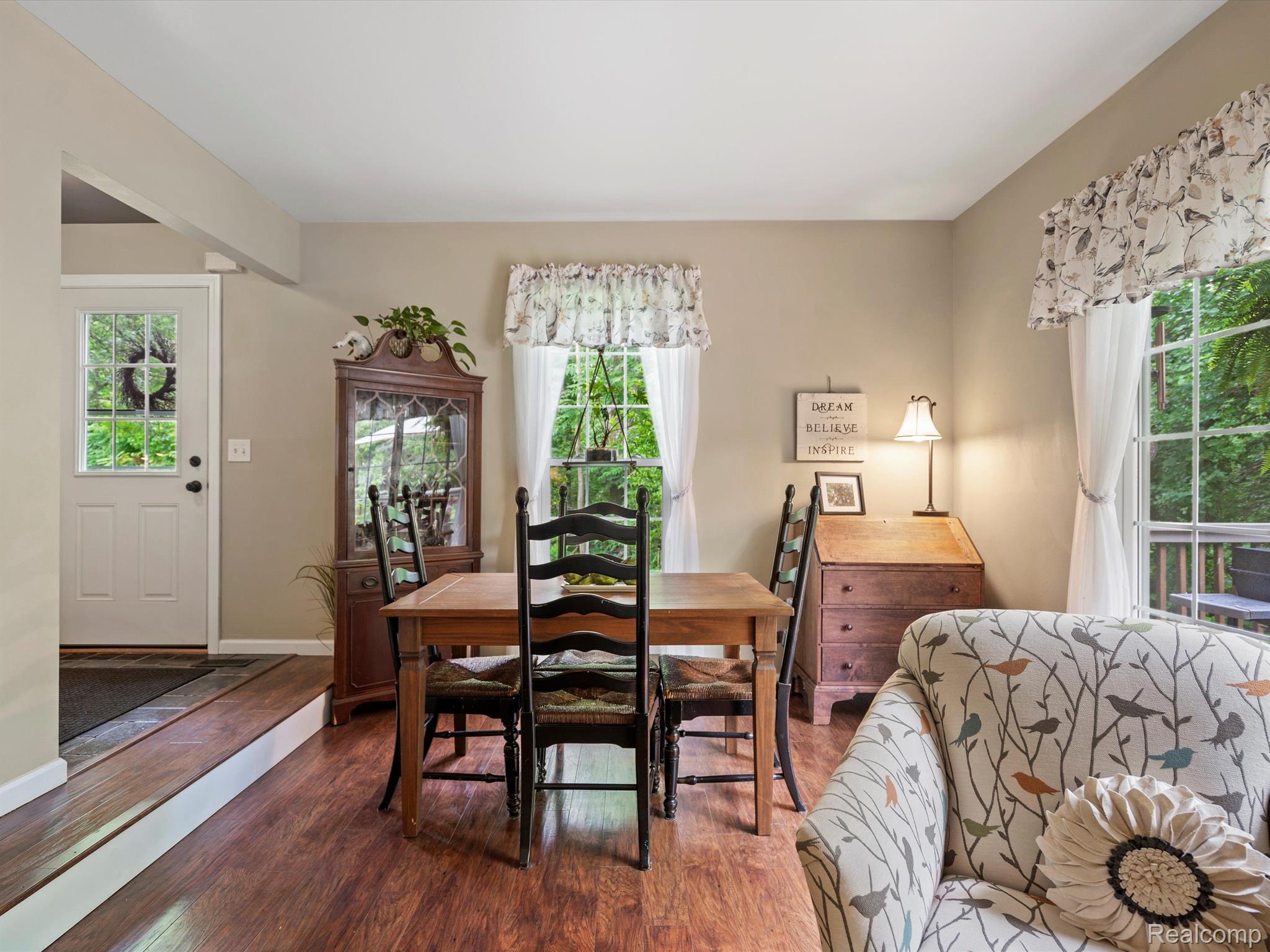1233 CANDLESTICK Lane