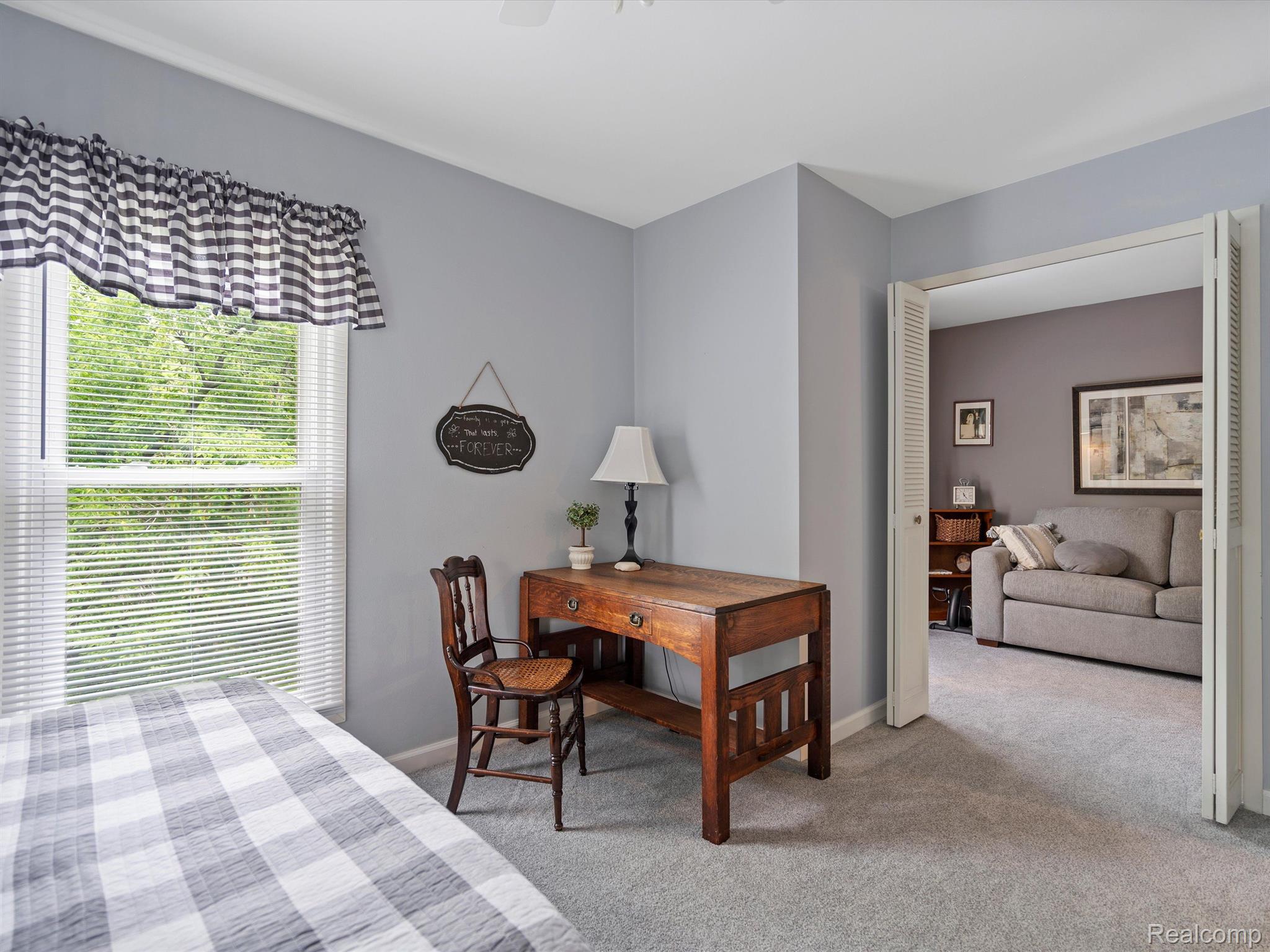 1233 CANDLESTICK Lane