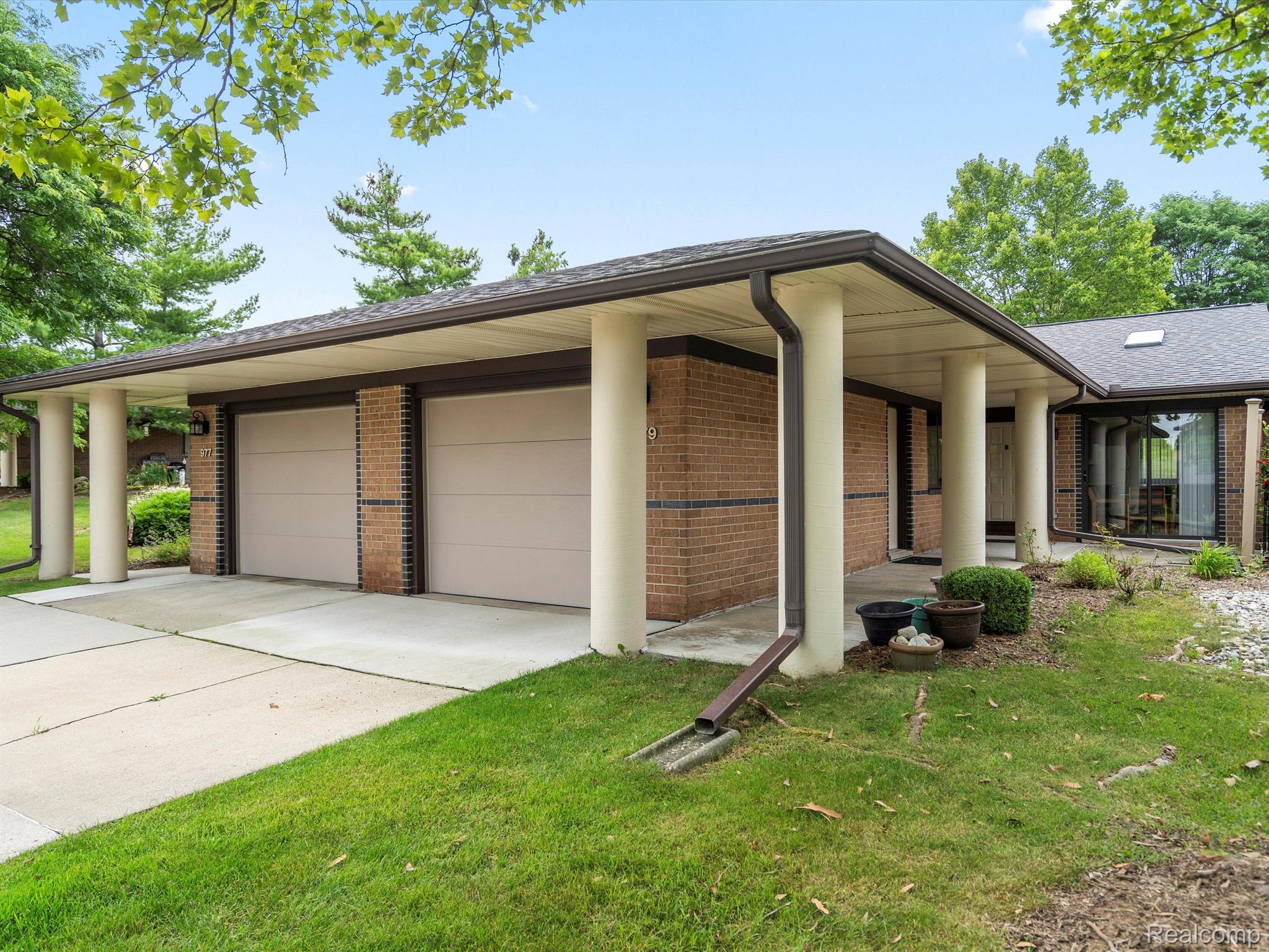 979 WEXFORD Way
