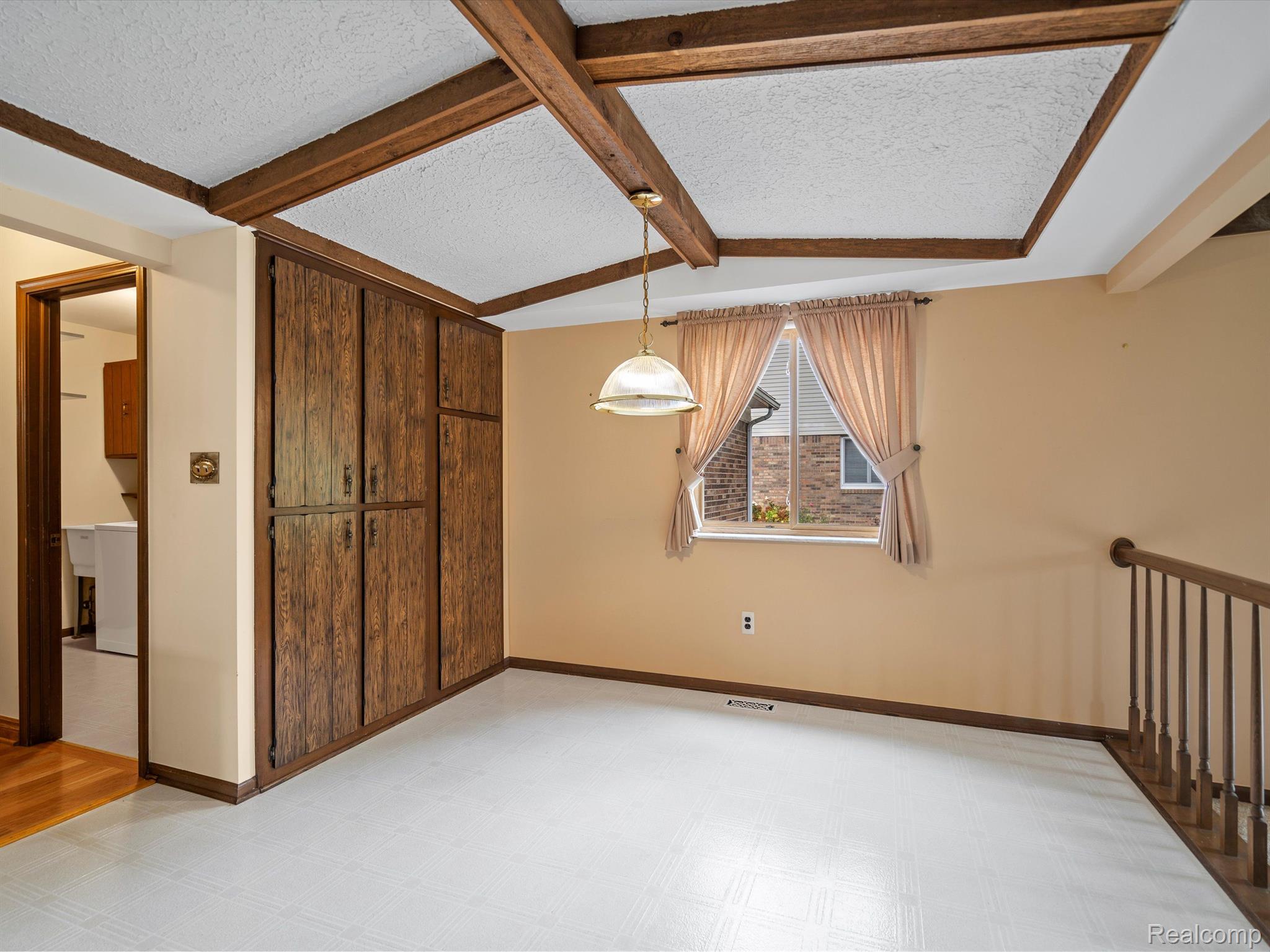 5984 MARBLE Drive