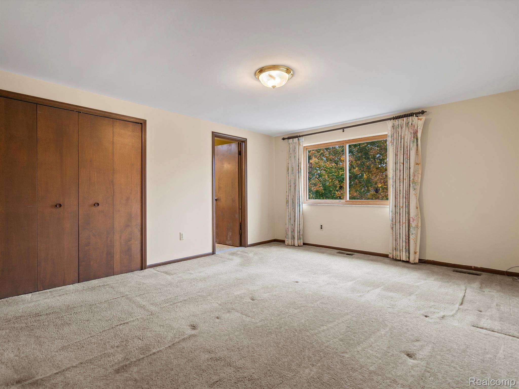 5984 MARBLE Drive