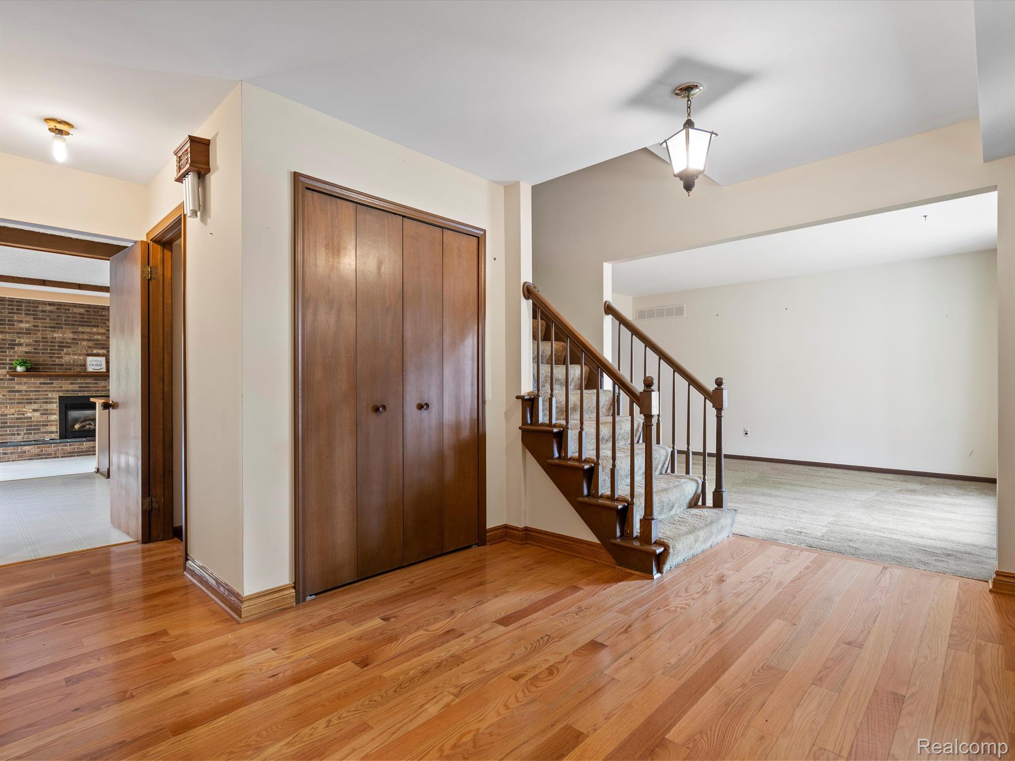 5984 MARBLE Drive