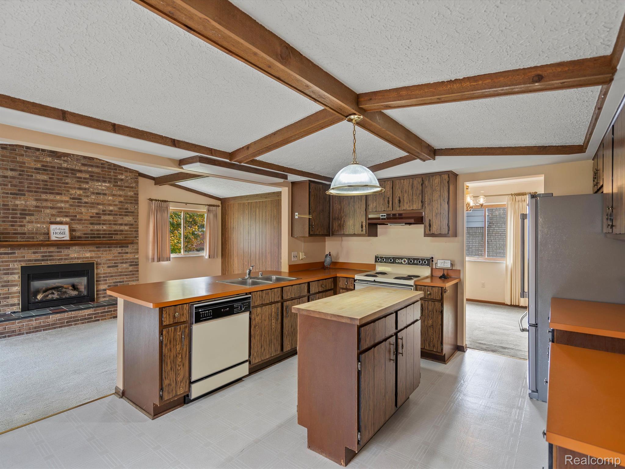 5984 MARBLE Drive