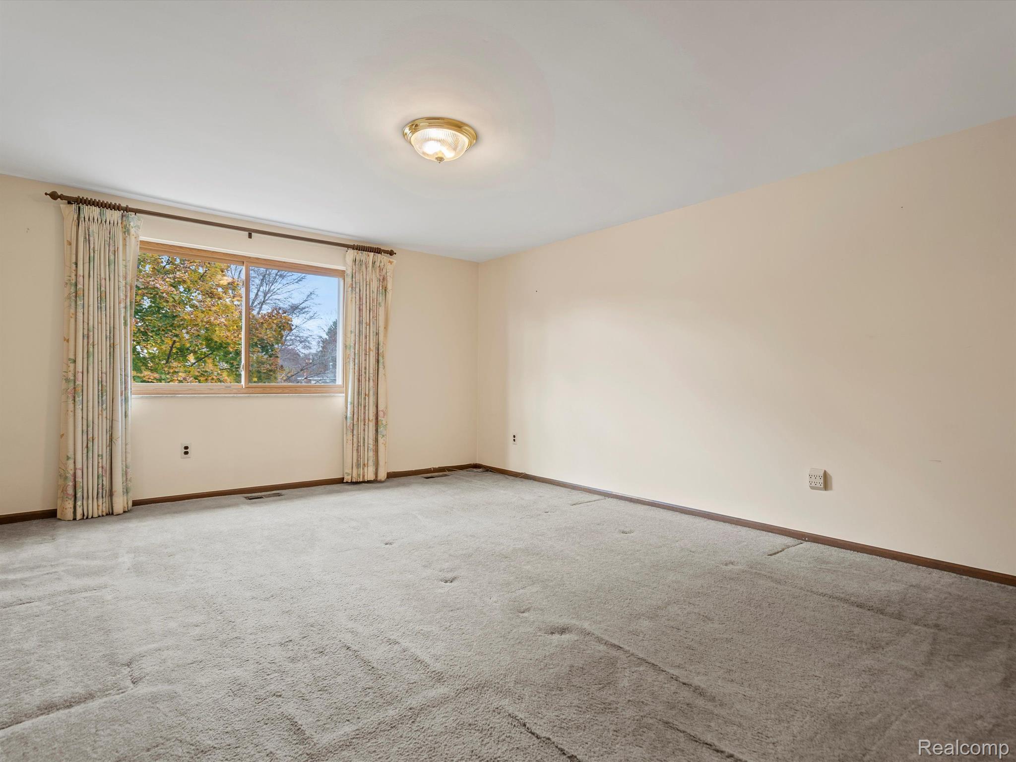 5984 MARBLE Drive