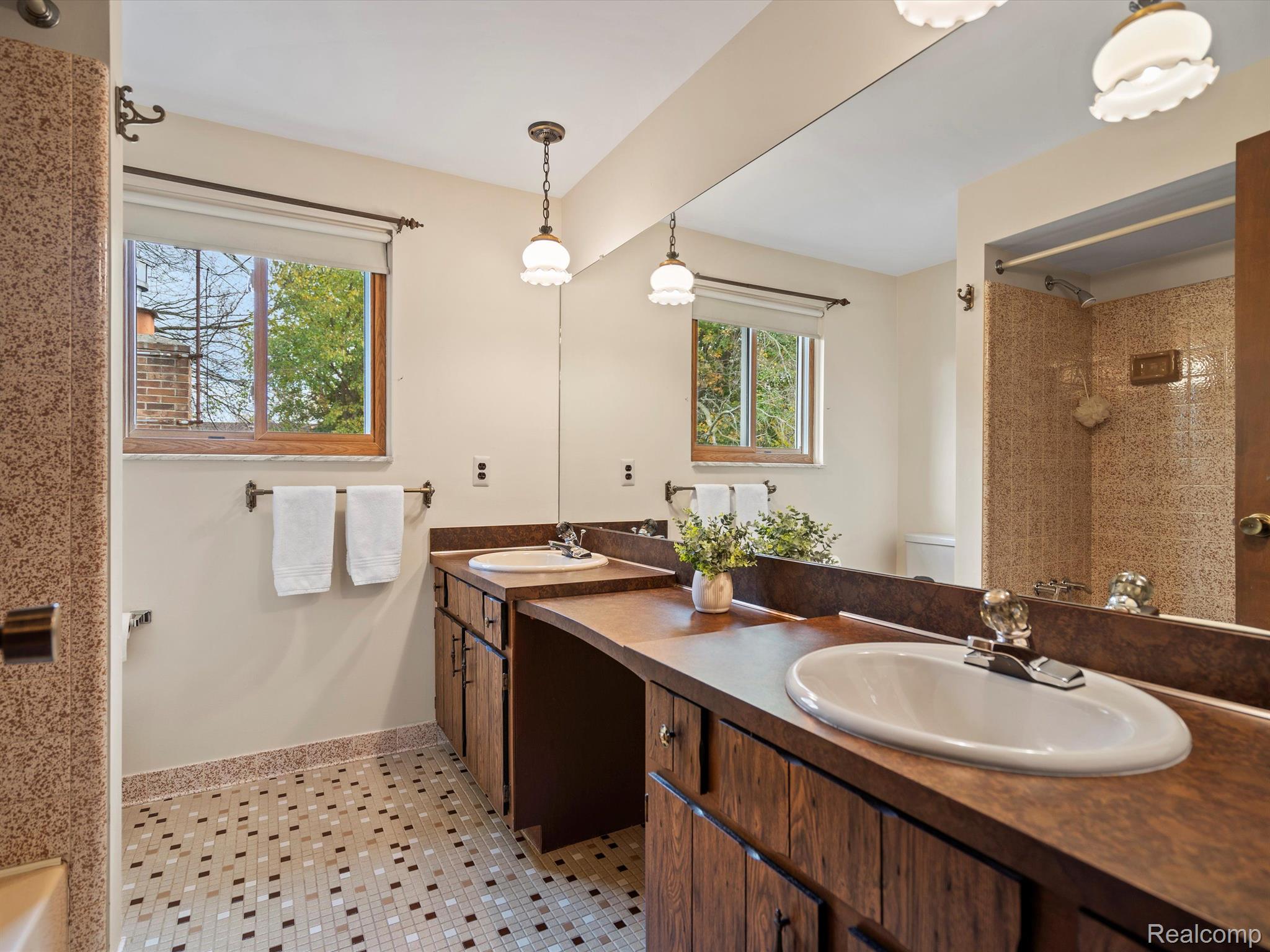 5984 MARBLE Drive