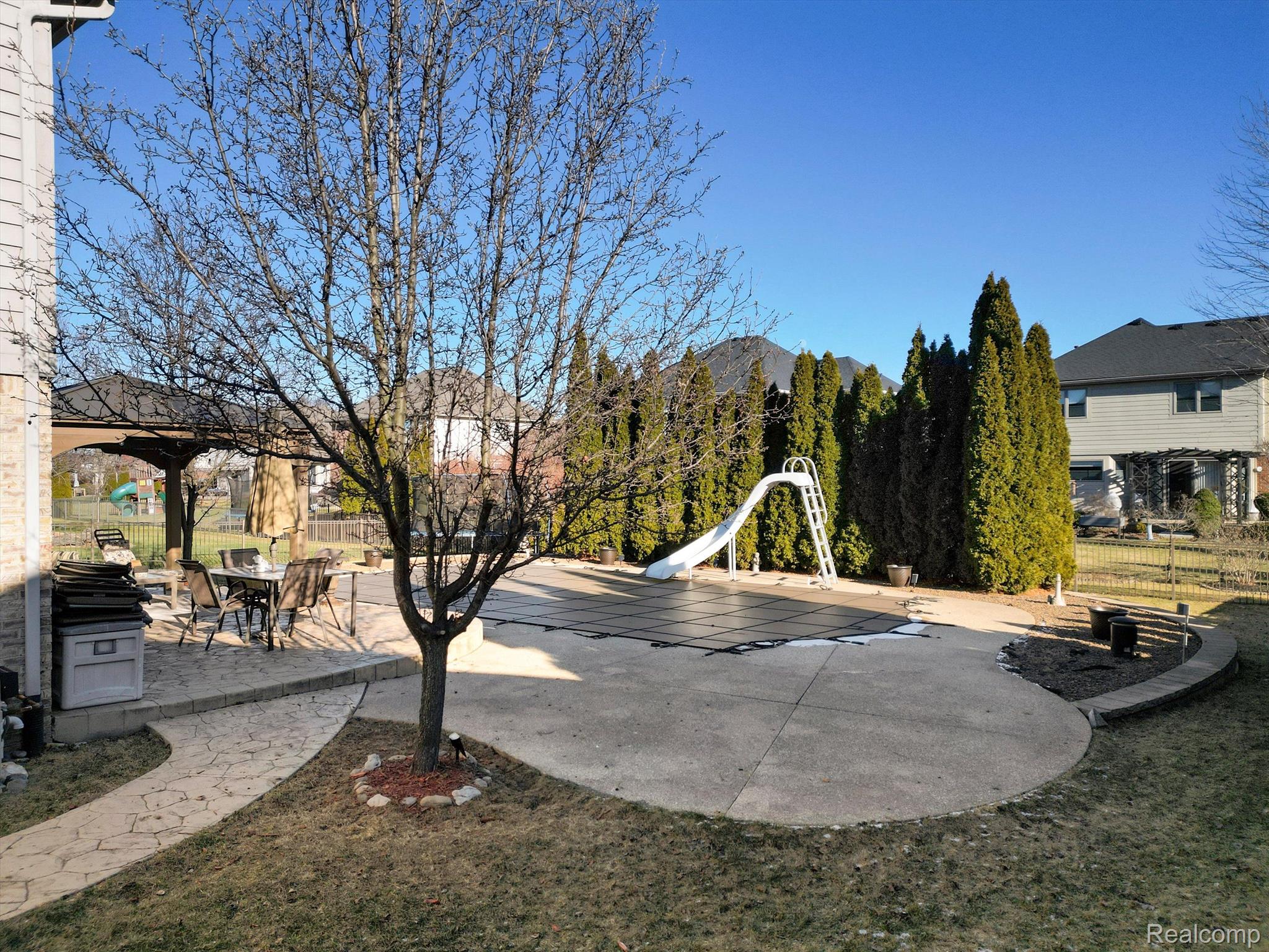 46490 MARINER Drive