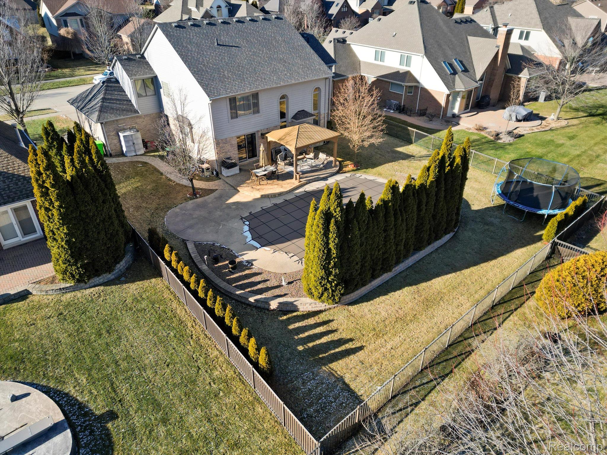 46490 MARINER Drive
