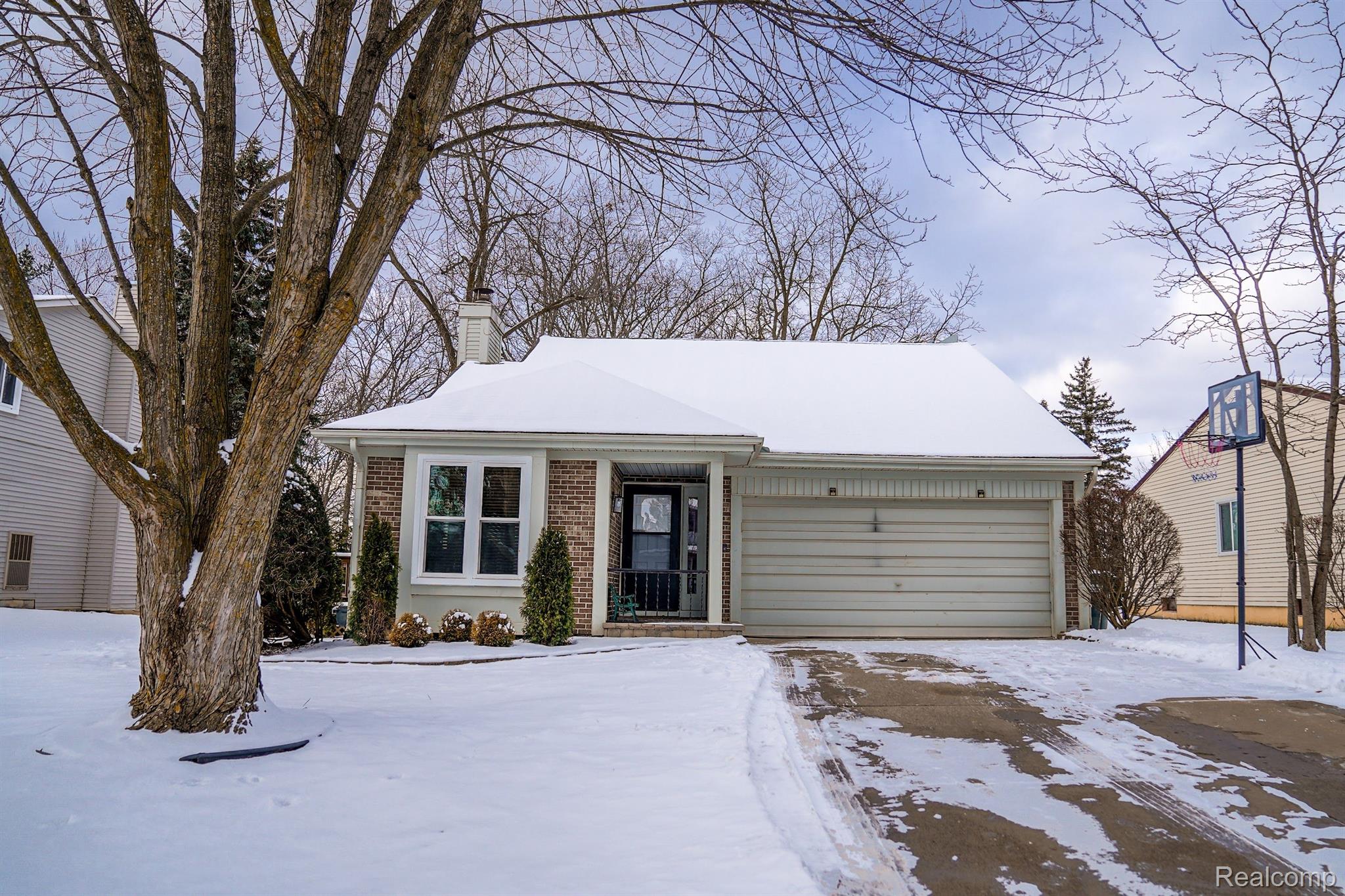 708 DRESSLER Lane