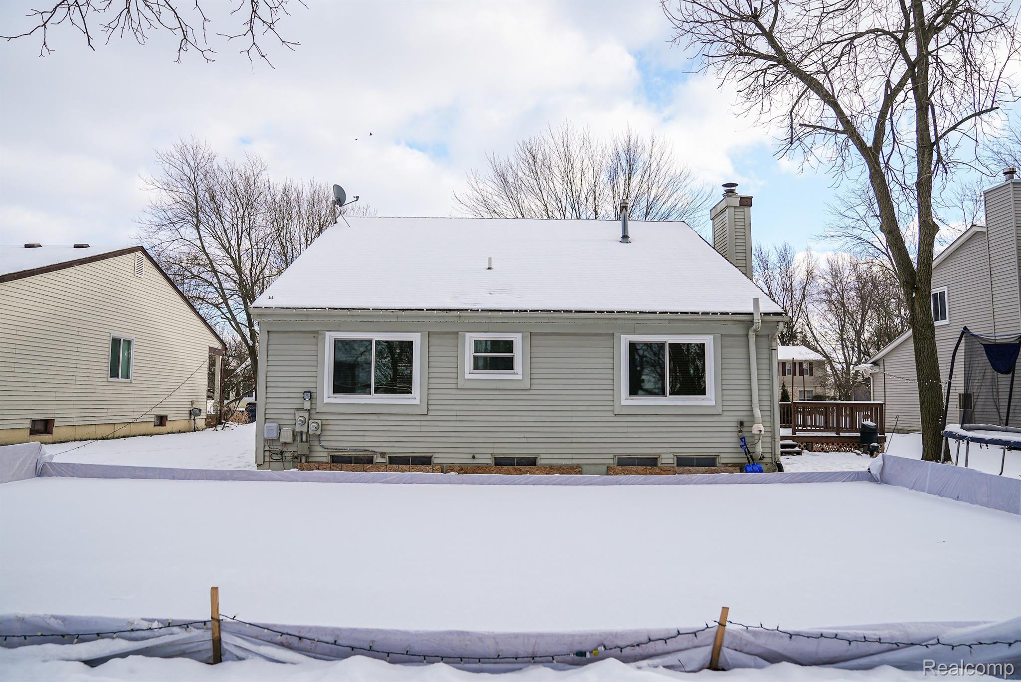 708 DRESSLER Lane