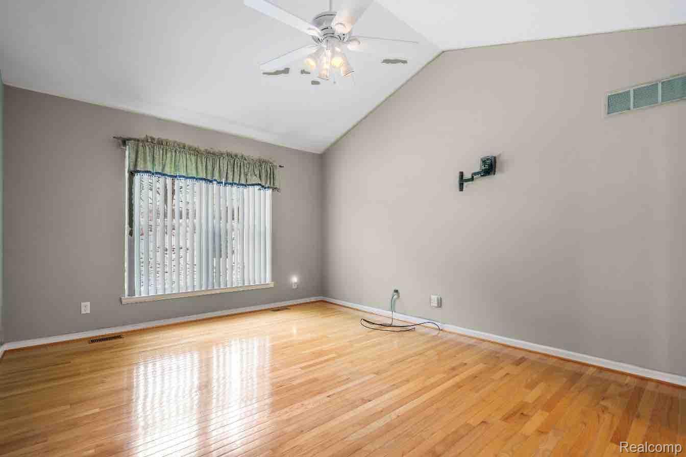 3835 ARBOR Drive